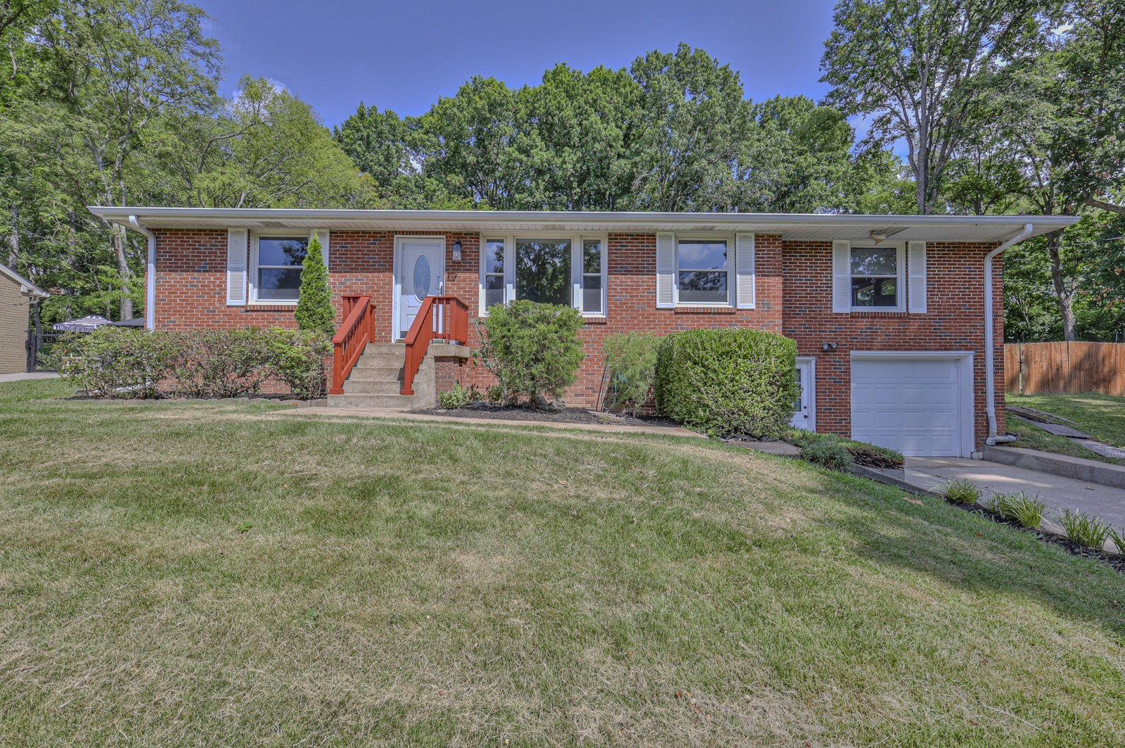 4803 Milner Dr