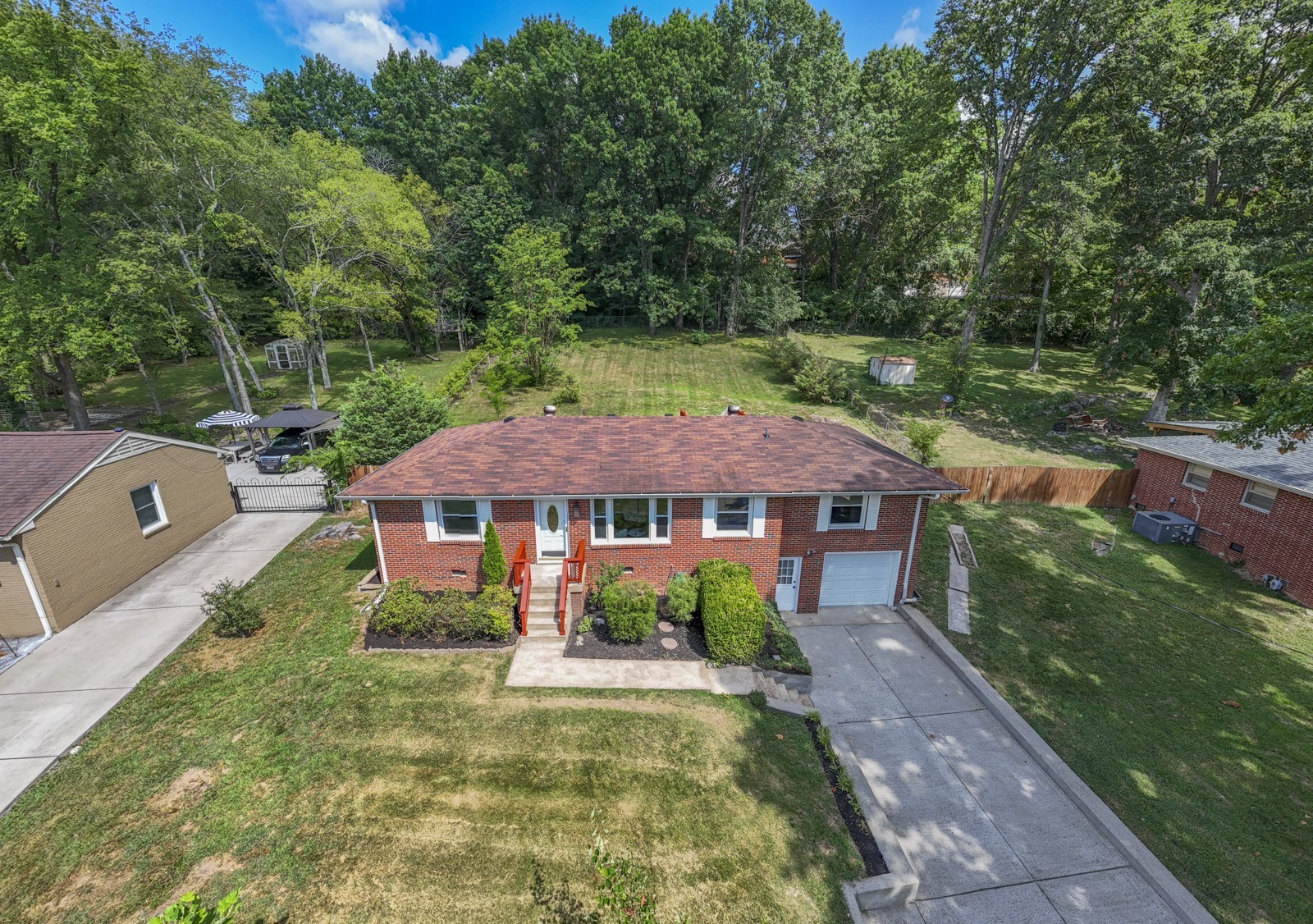 4803 Milner Dr