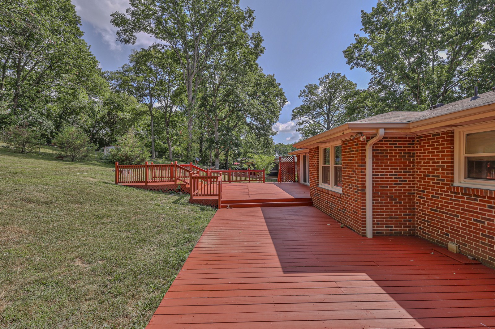 4803 Milner Dr