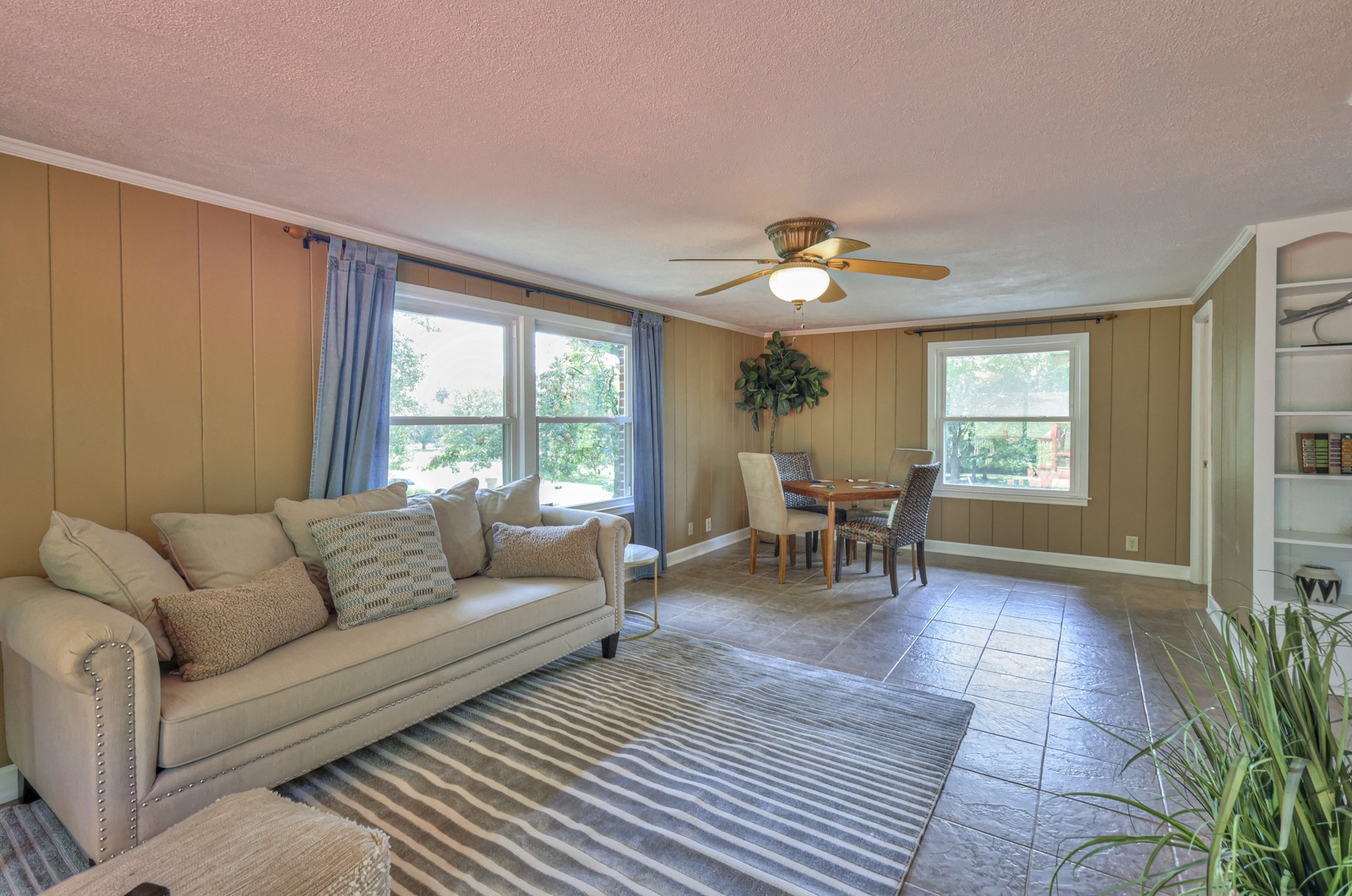 4803 Milner Dr