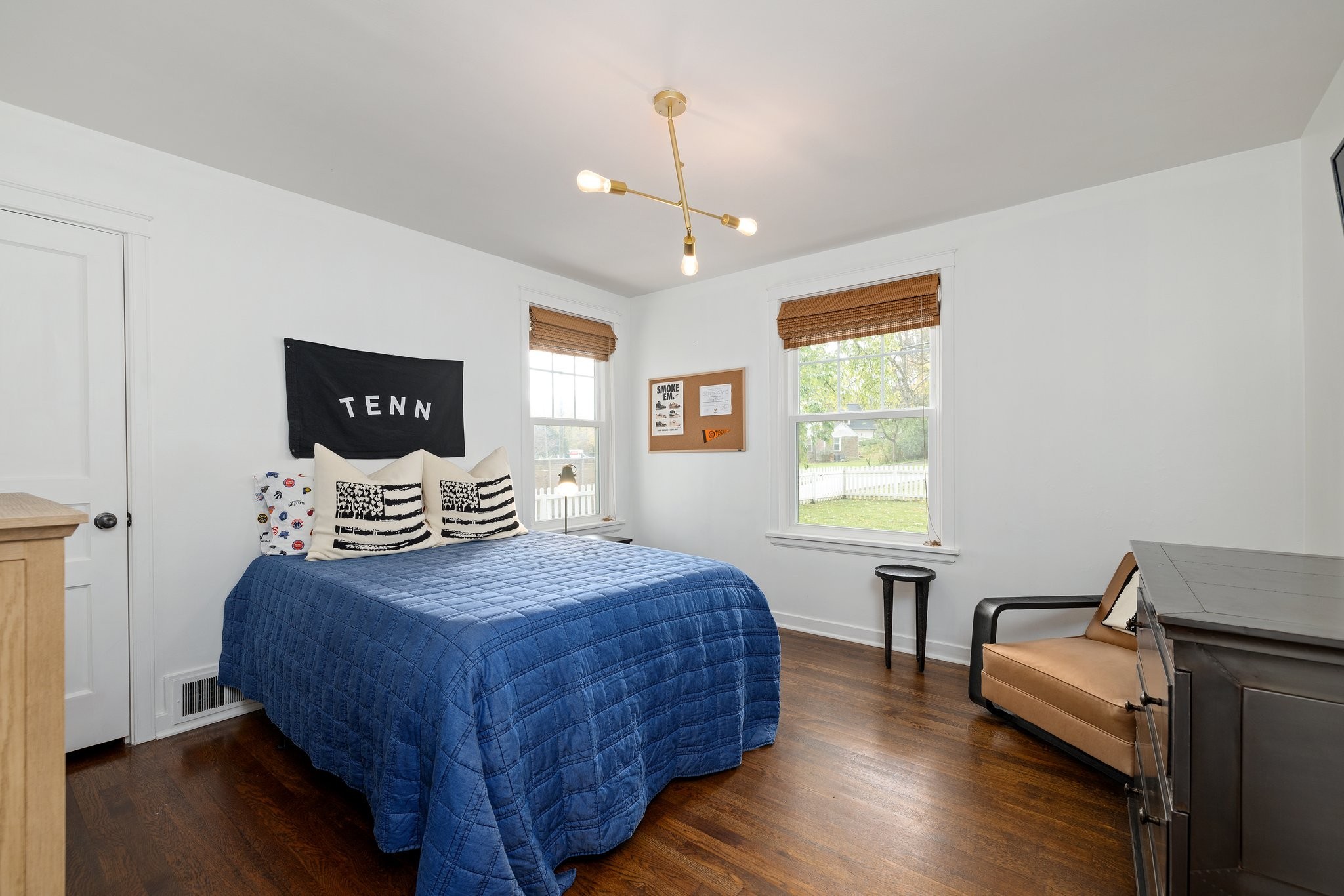 1112 Brookmeade Dr