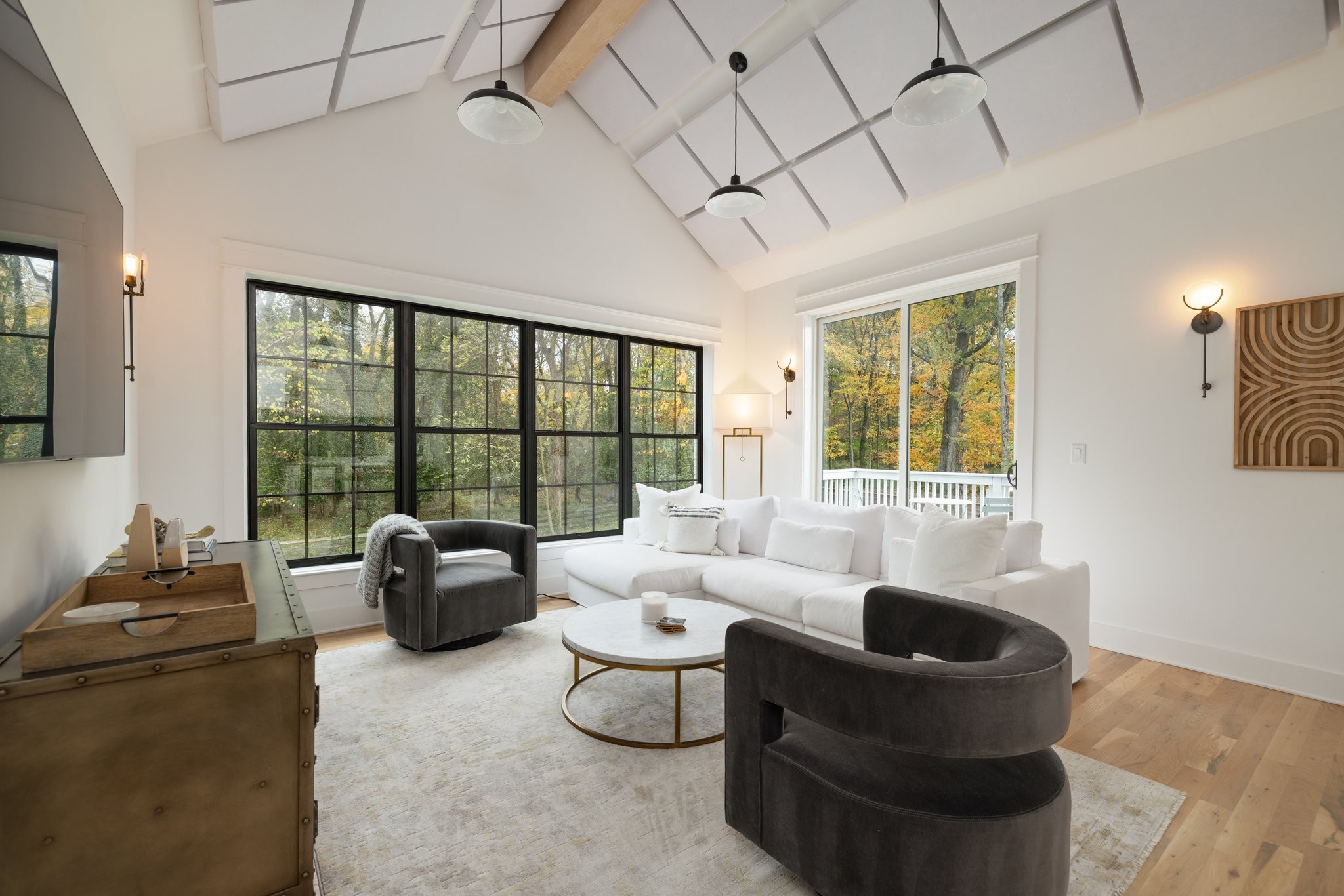 1112 Brookmeade Dr