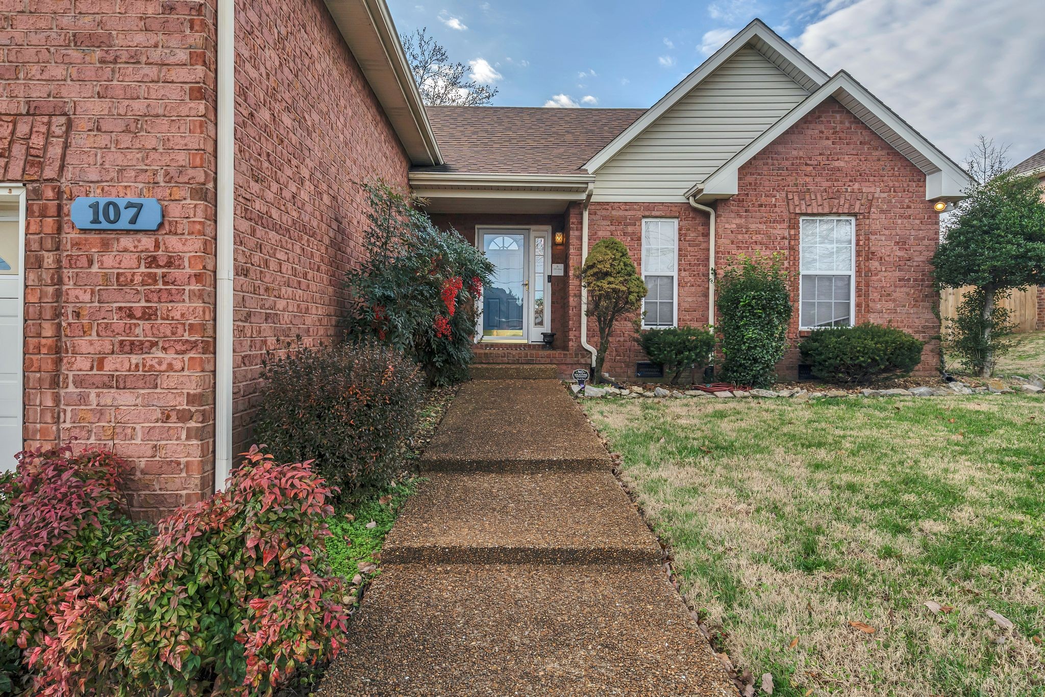 107 Spring Creek Trl