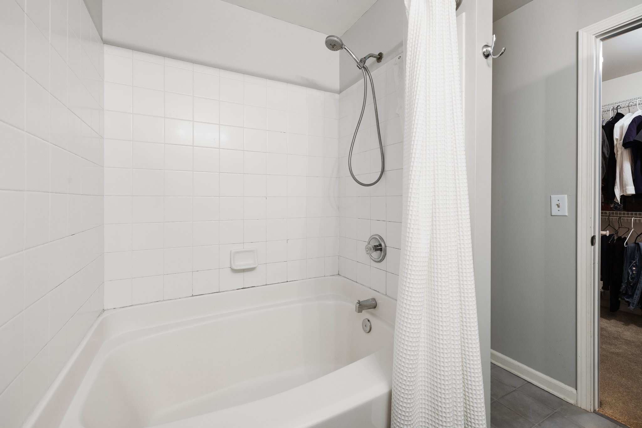 338 Normandy Cir