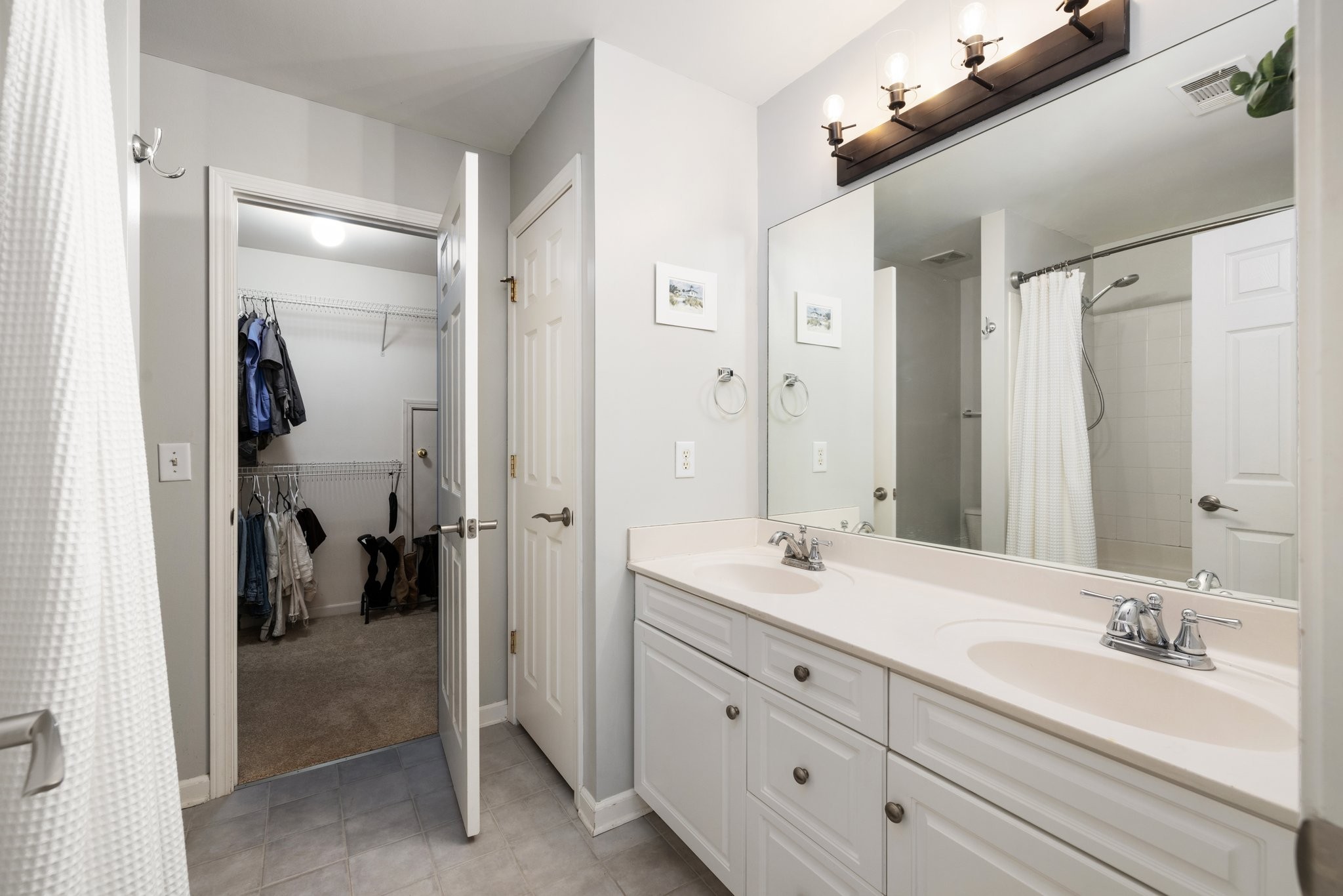 338 Normandy Cir