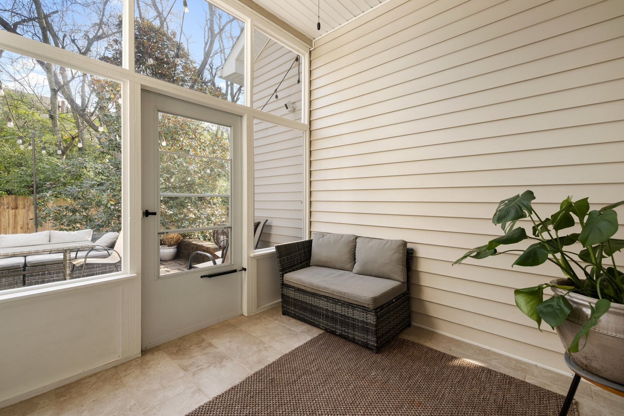 338 Normandy Cir