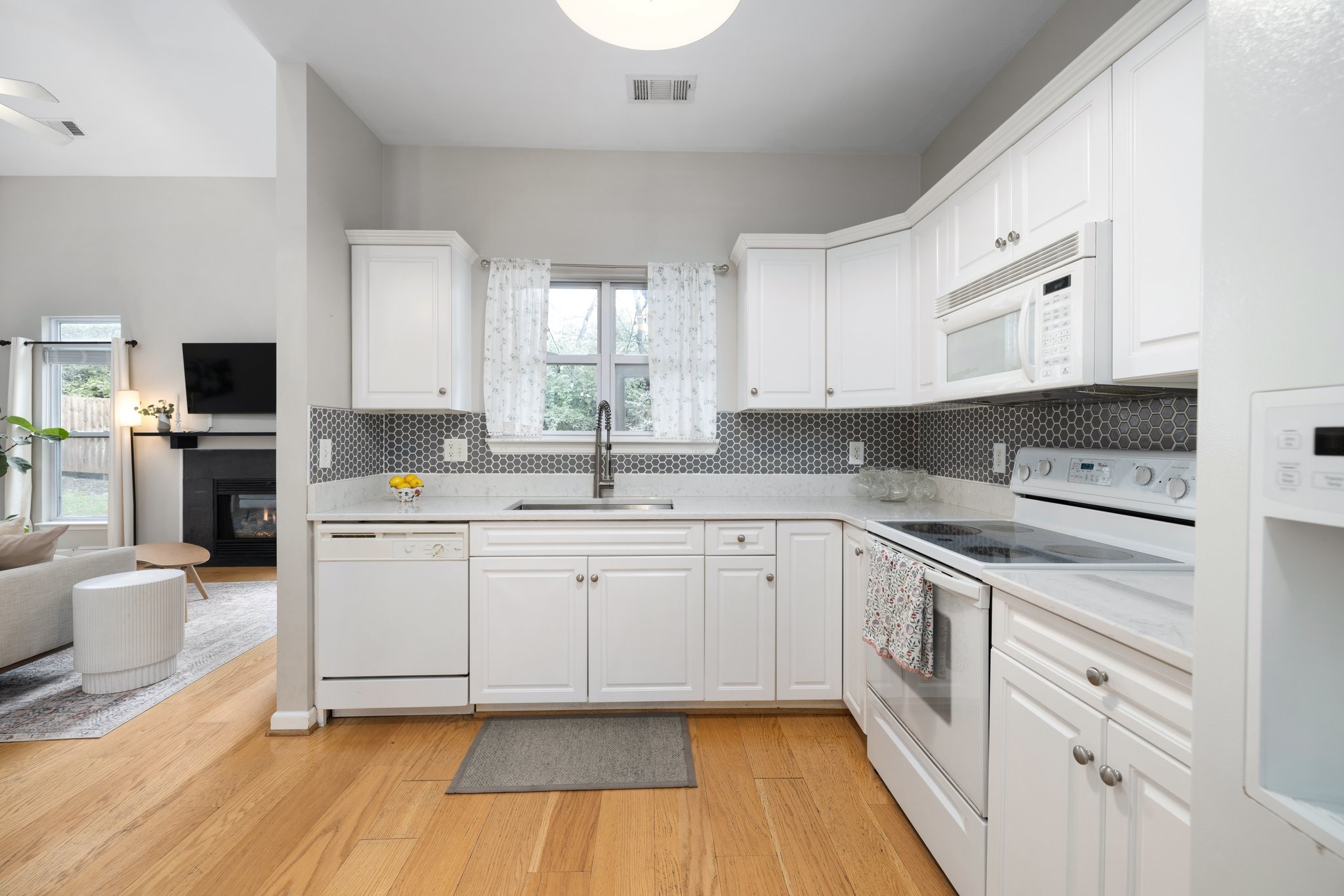 338 Normandy Cir
