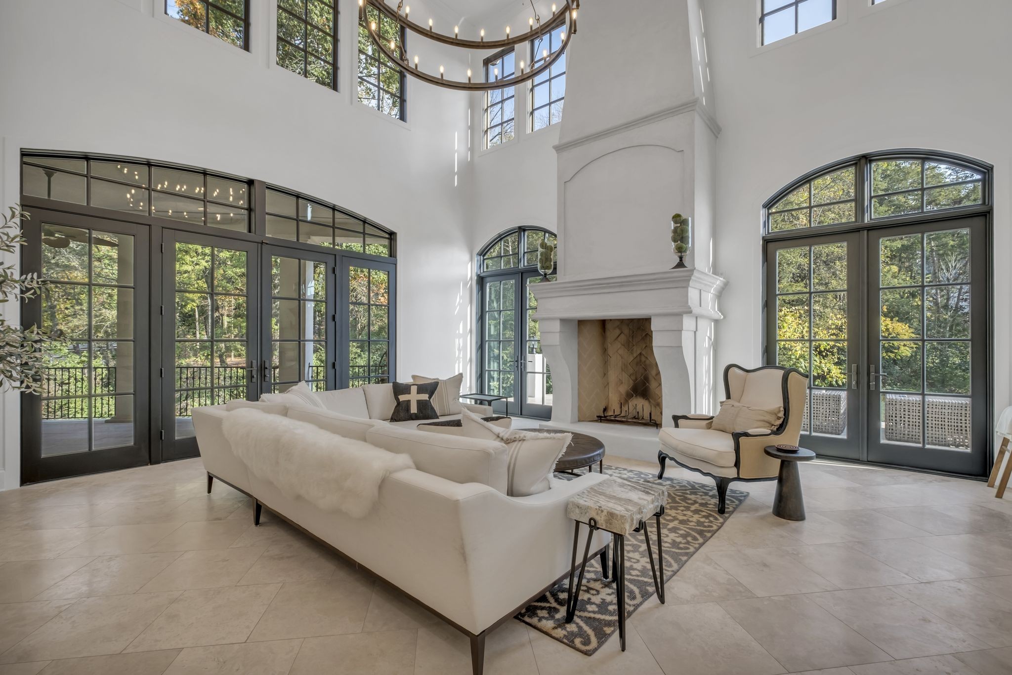 336 White Swans Crossing