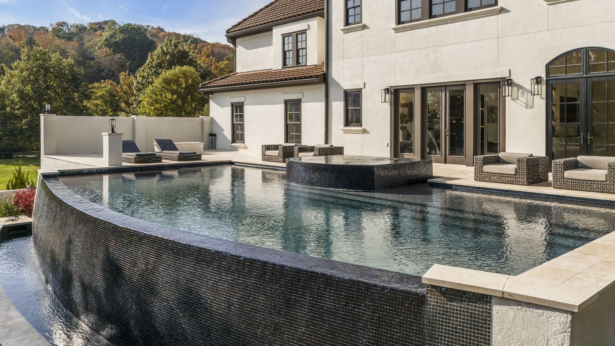 336 White Swans Crossing