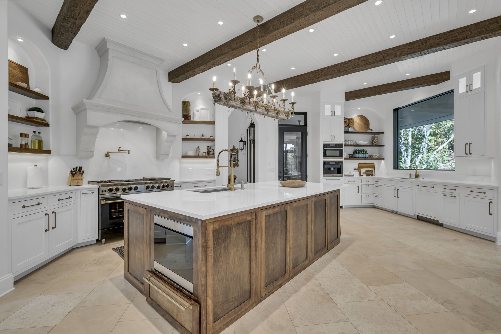 336 White Swans Crossing