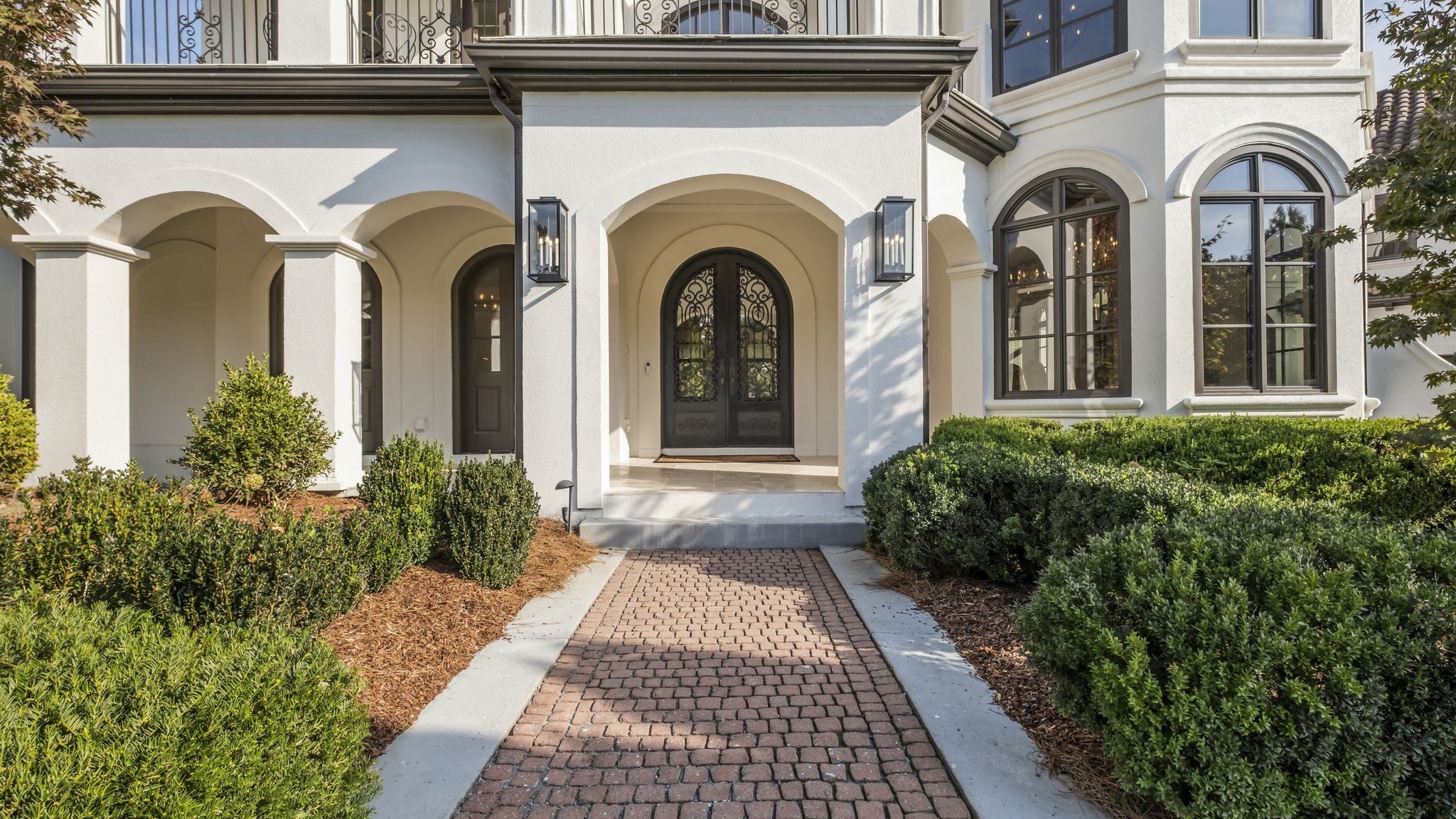 336 White Swans Crossing