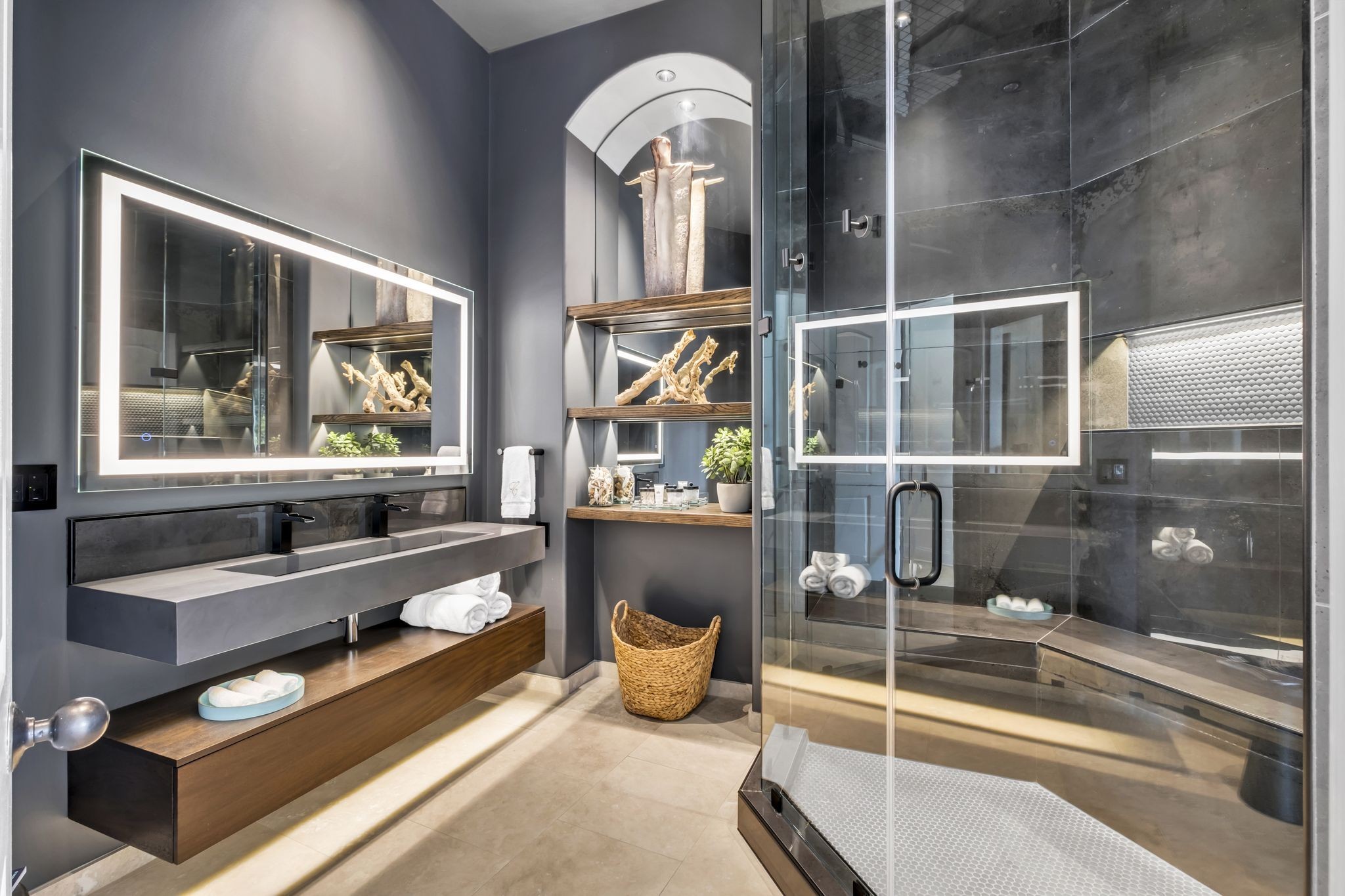 336 White Swans Crossing