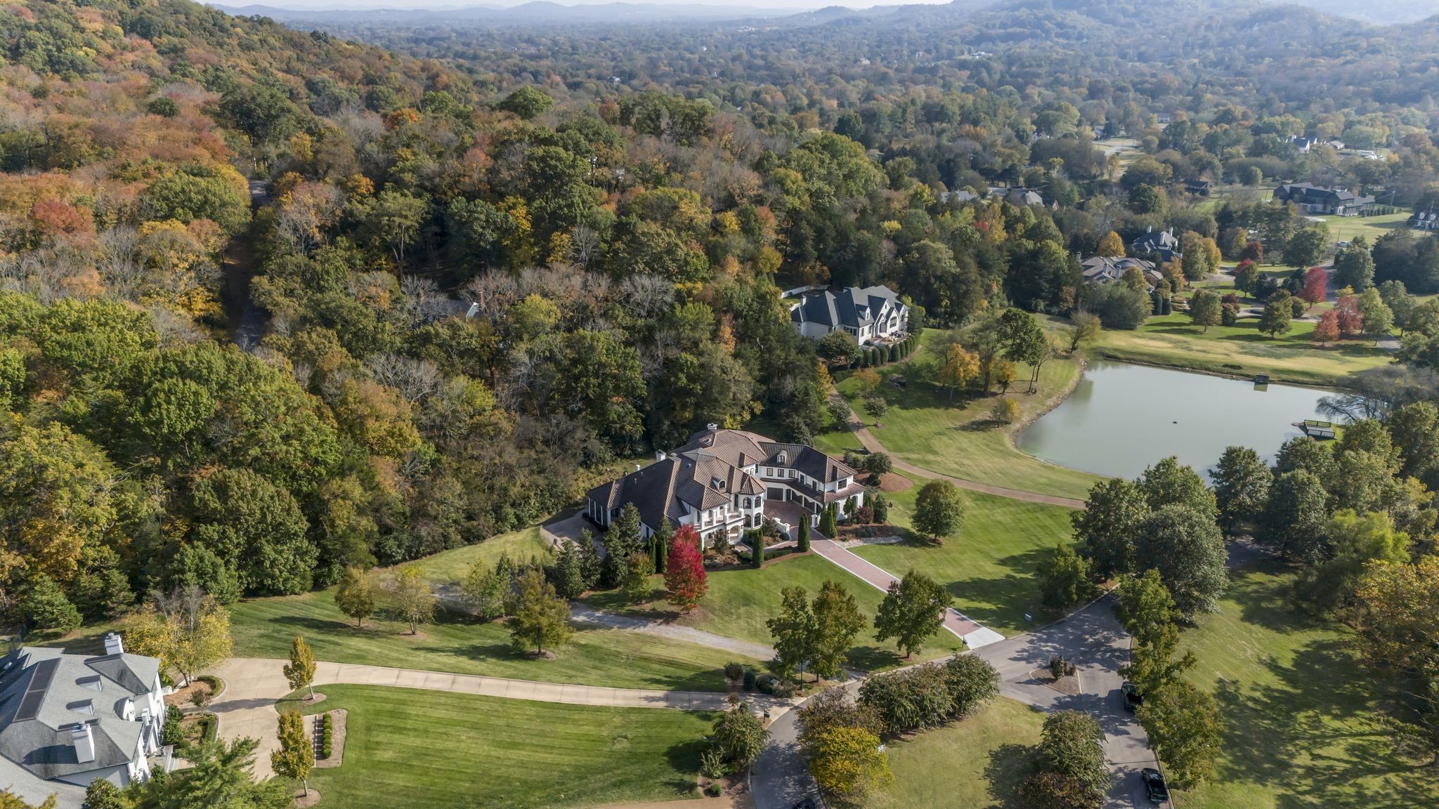 336 White Swans Crossing