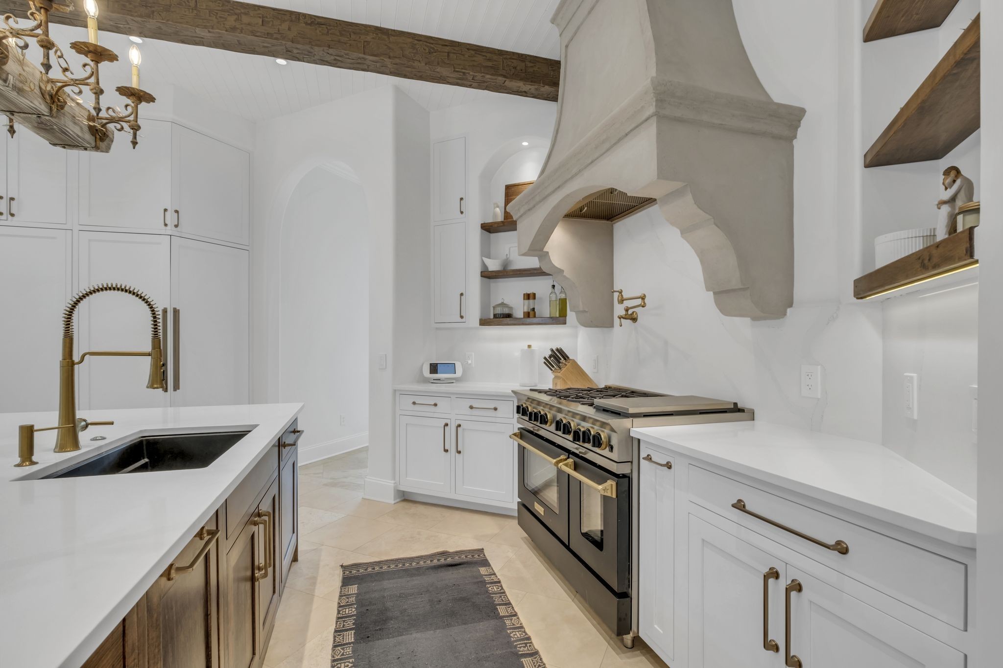 336 White Swans Crossing