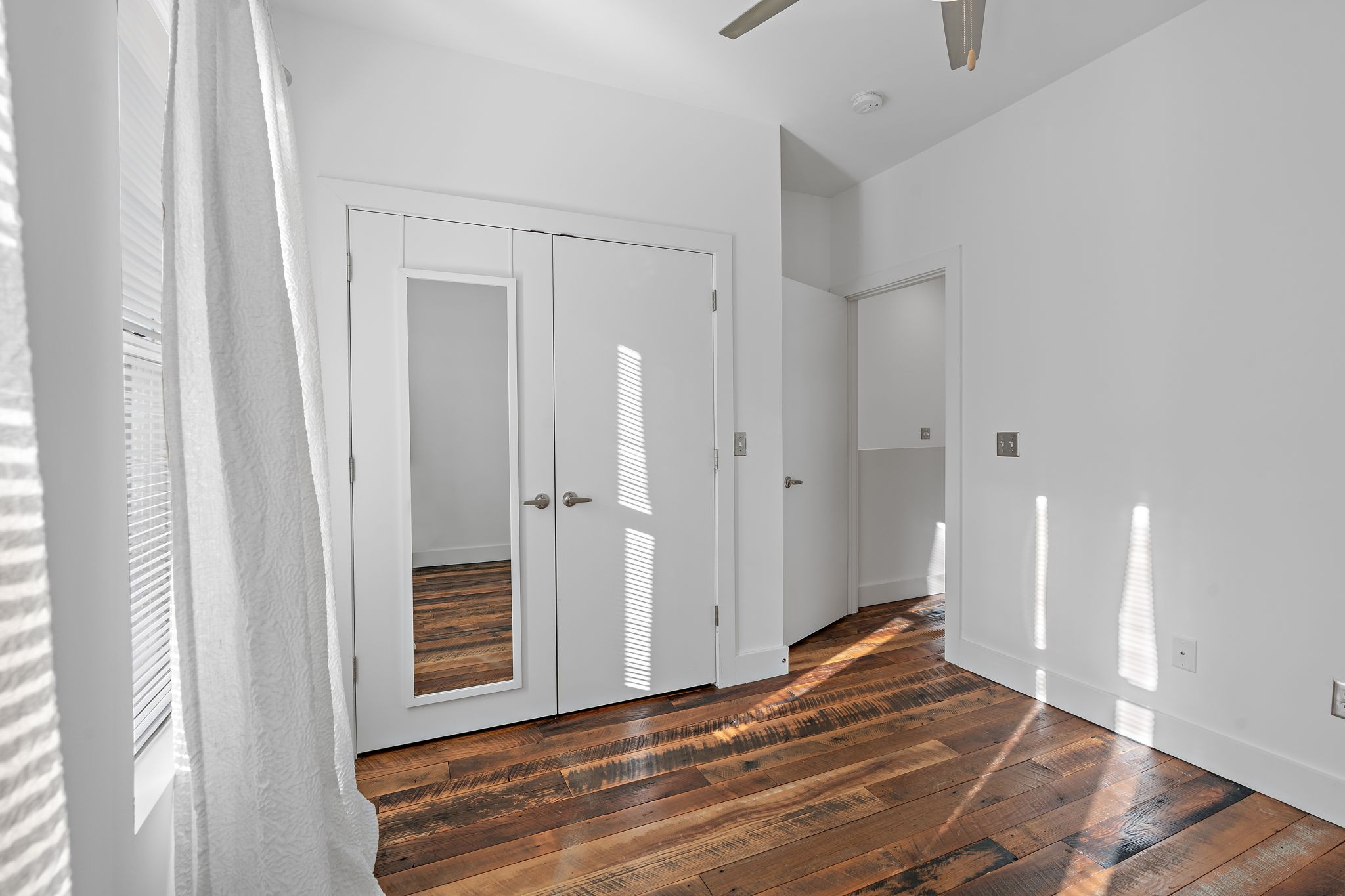 1225 4th Ave, S Unit: 204