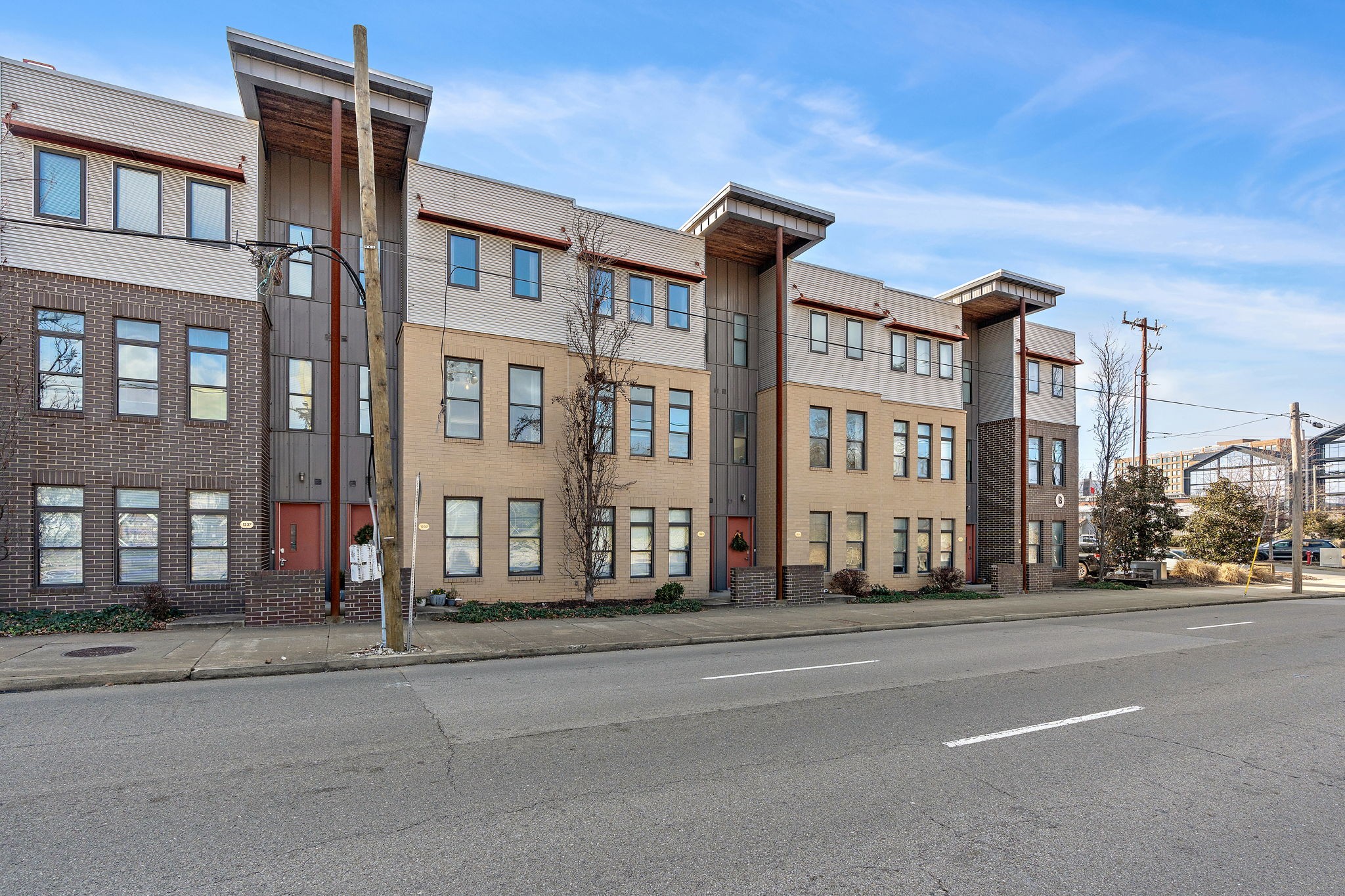 1225 4th Ave, S Unit: 204