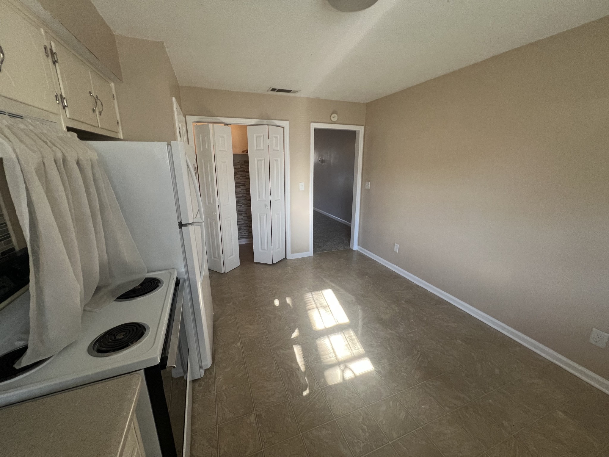 1817 Daisy Ct