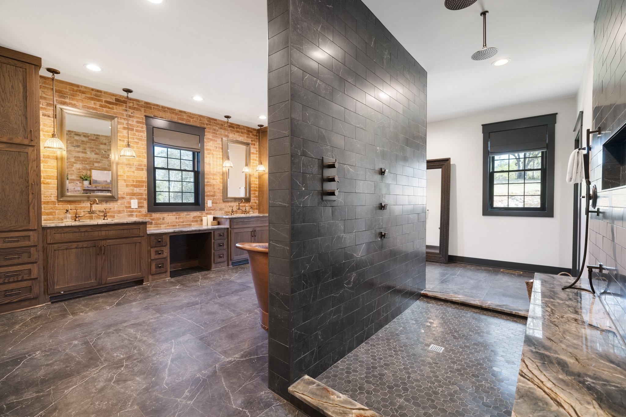 1554 Latimer Ln