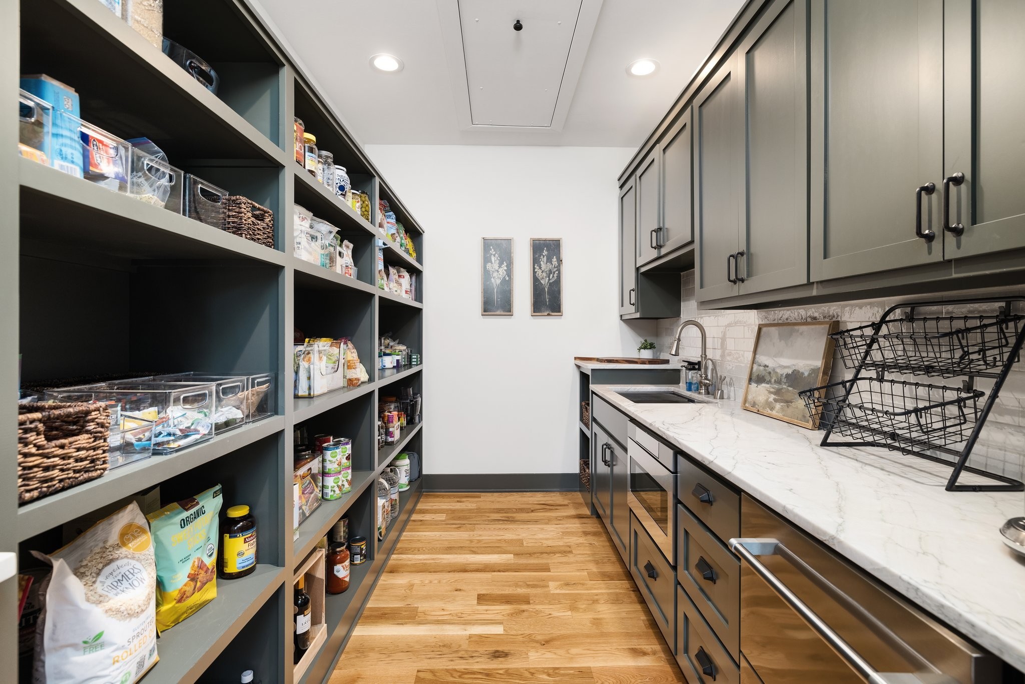 1554 Latimer Ln