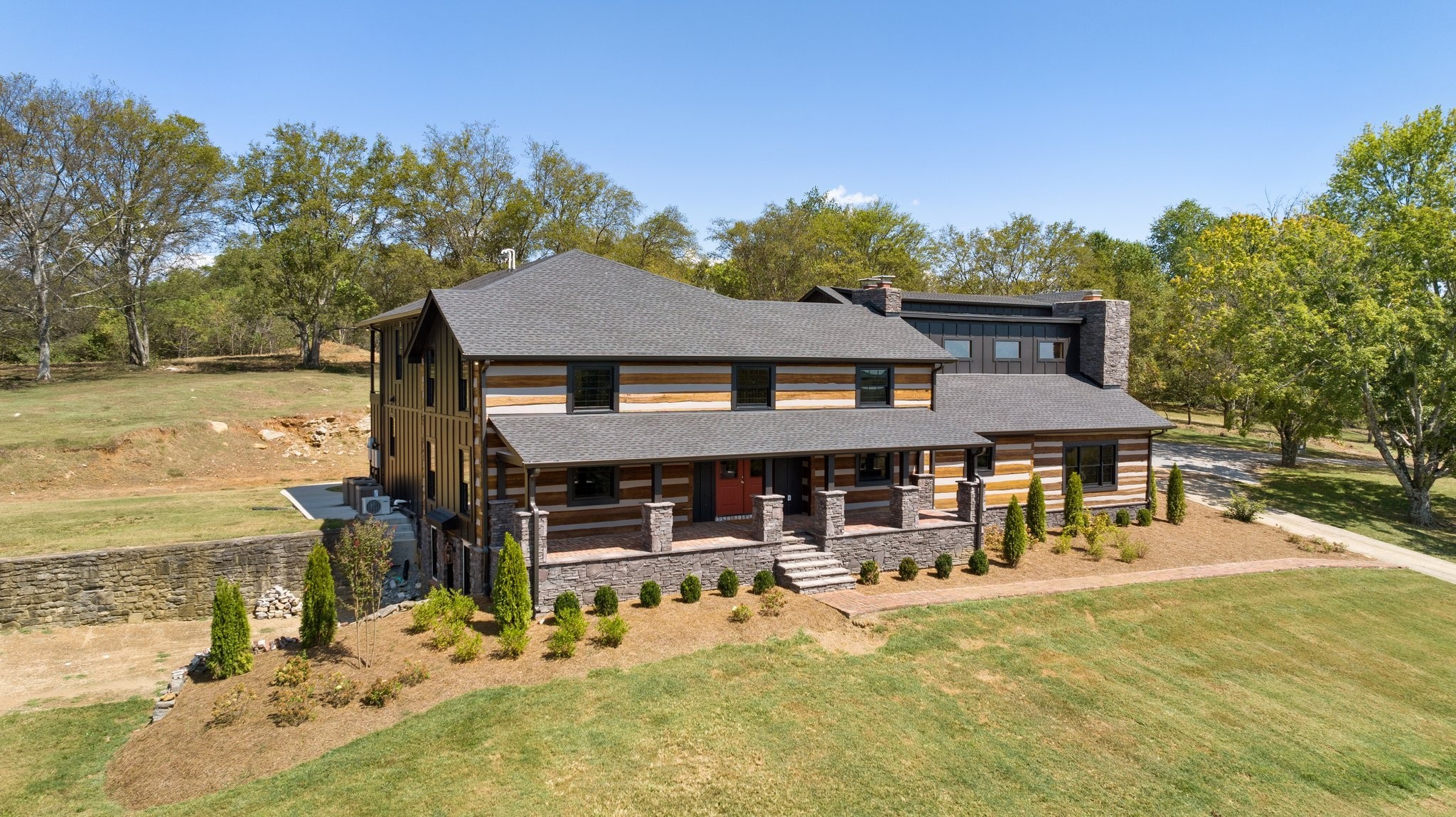 1554 Latimer Ln