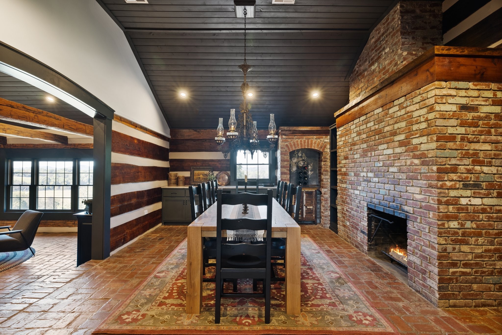 1554 Latimer Ln