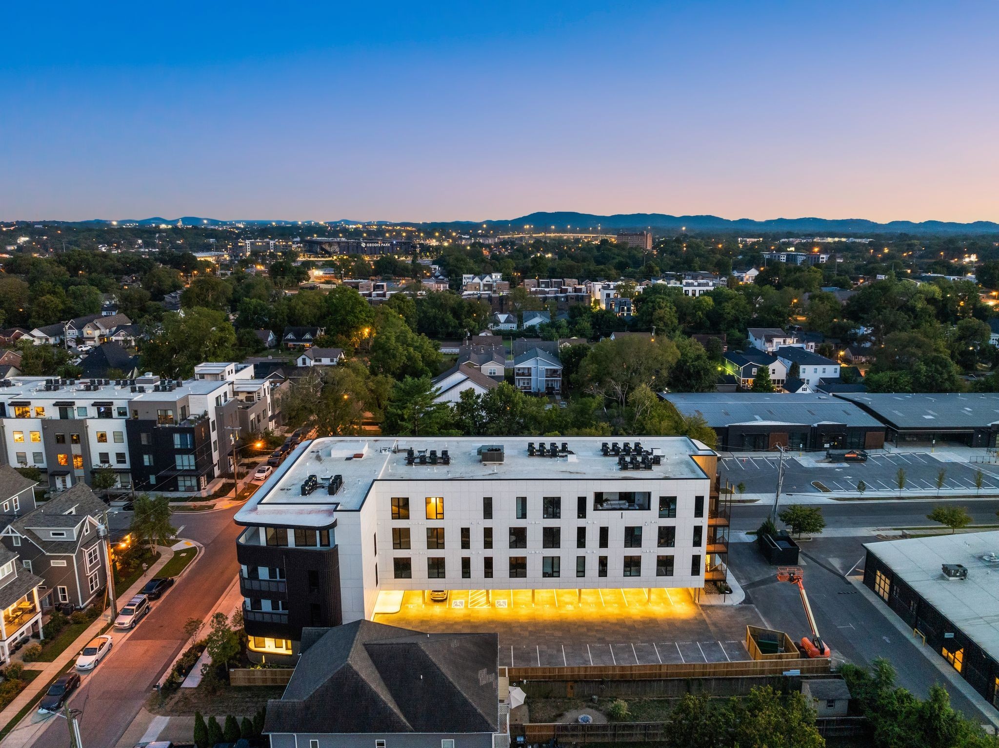 500 Merritt Ave Unit: 302