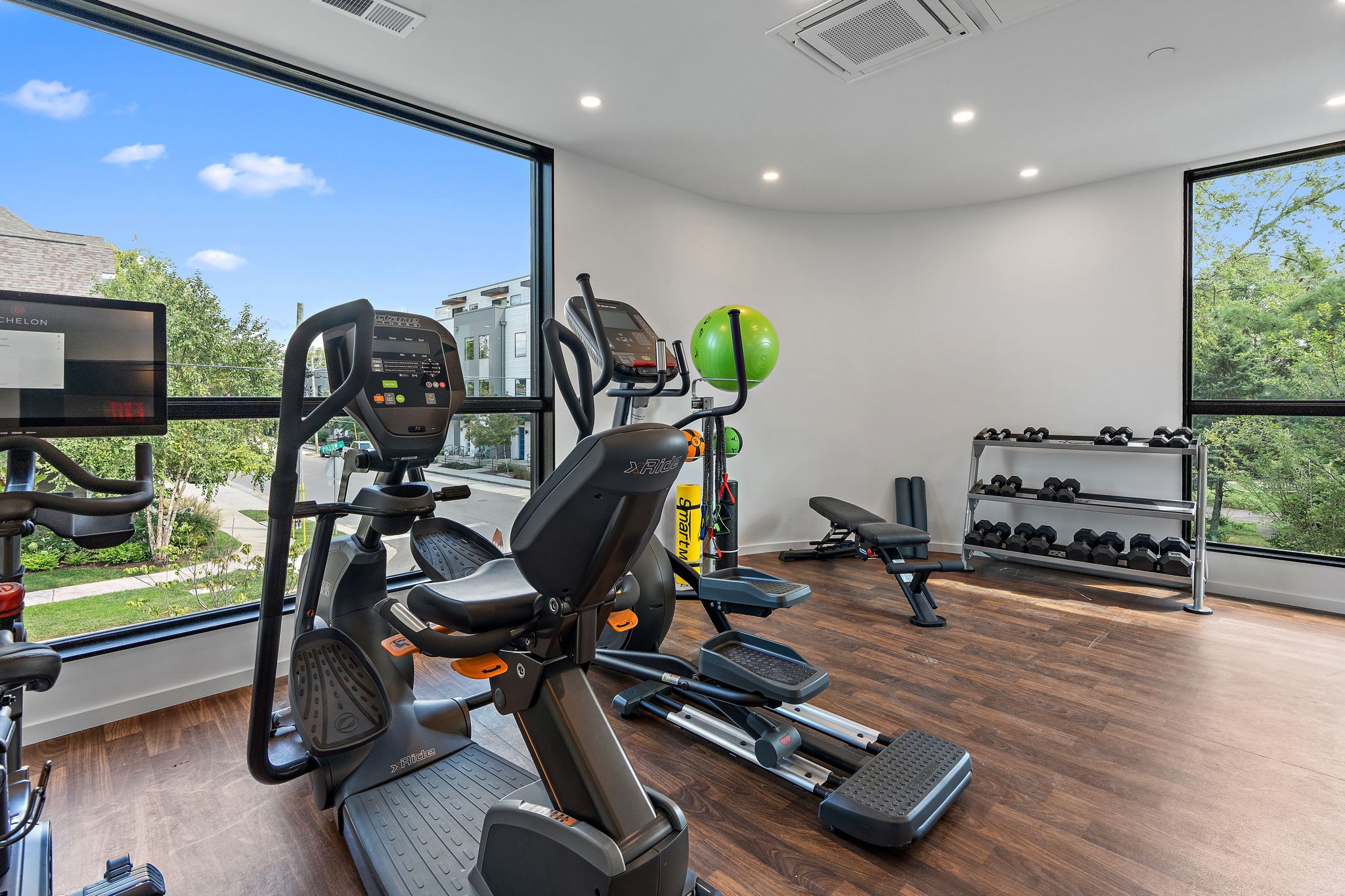 500 Merritt Ave Unit: 302
