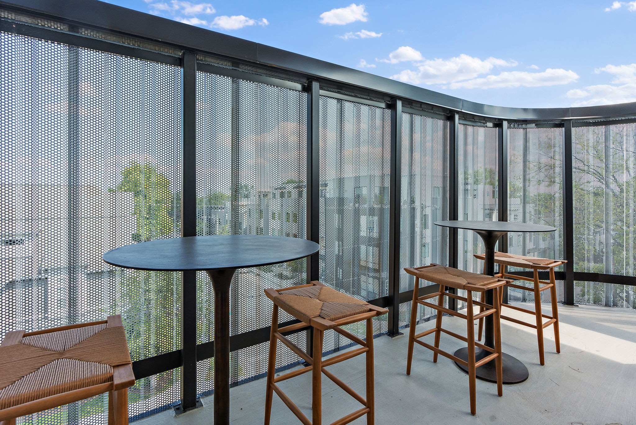 500 Merritt Ave Unit: 302