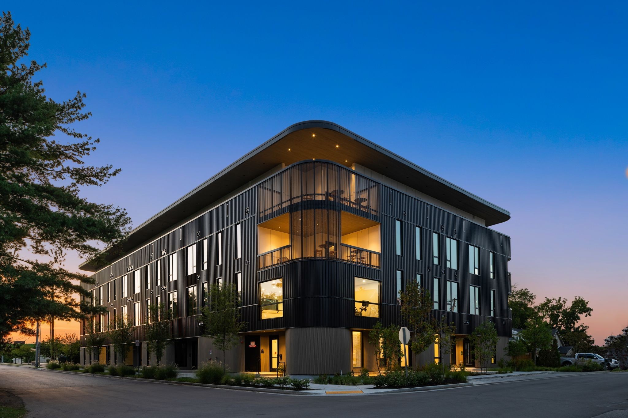 500 Merritt Ave Unit: 302