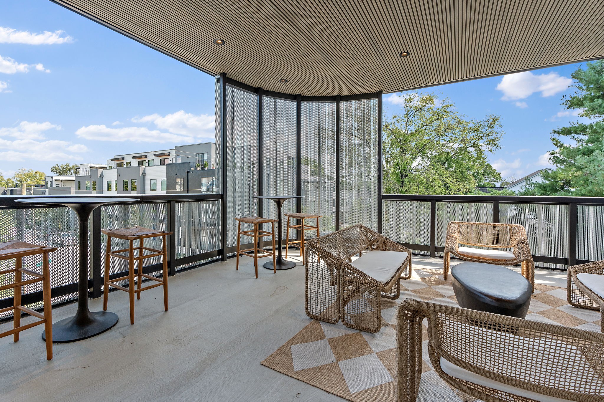 500 Merritt Ave Unit: 302