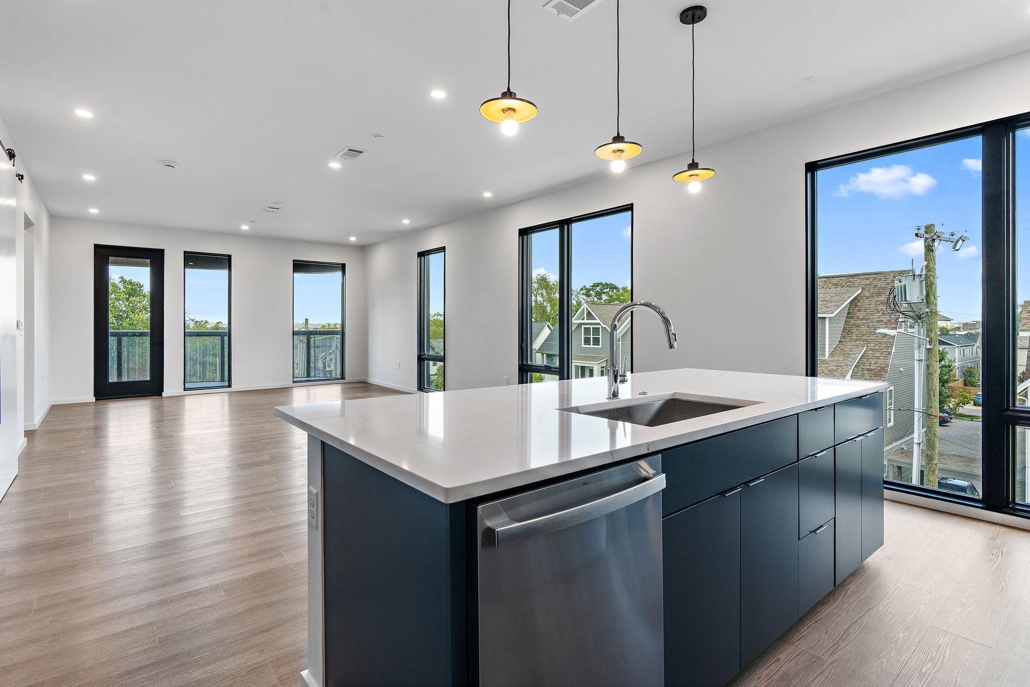 500 Merritt Ave Unit: 302