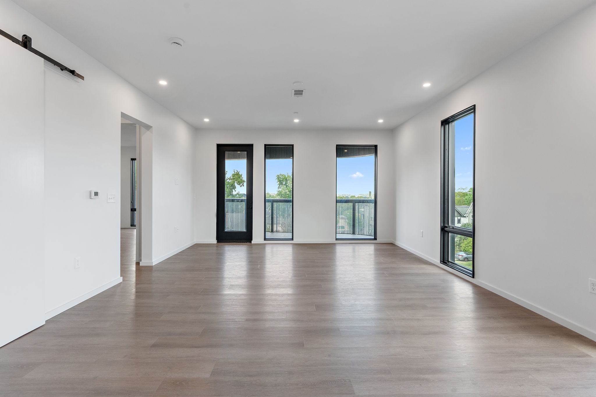 500 Merritt Ave Unit: 302