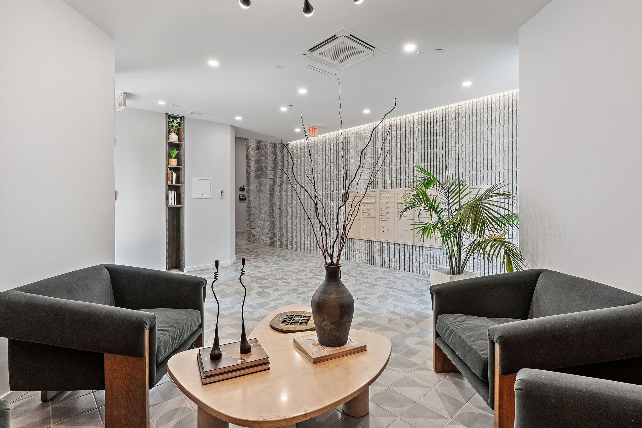 500 Merritt Ave Unit: 302