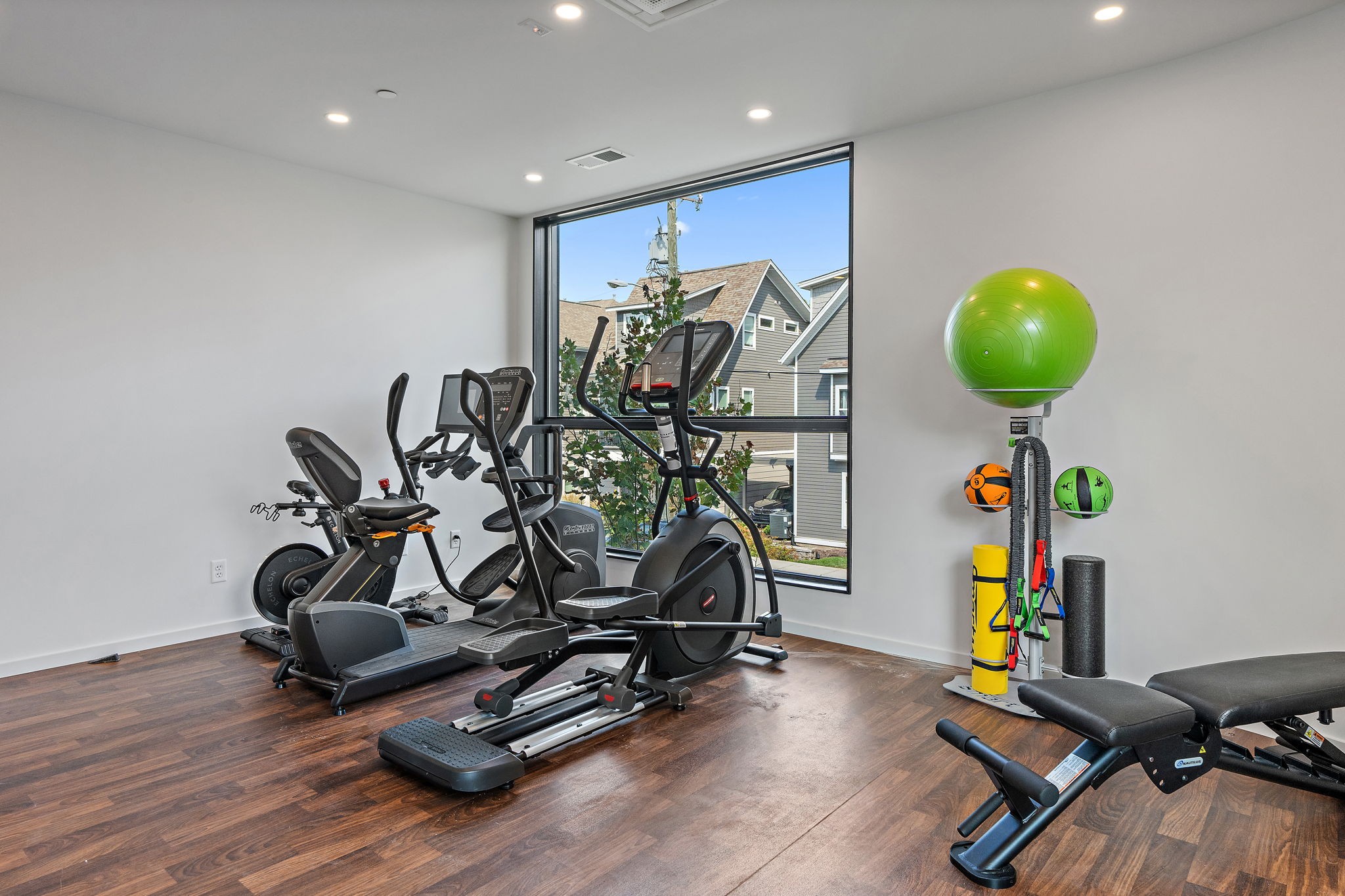 500 Merritt Ave Unit: 302