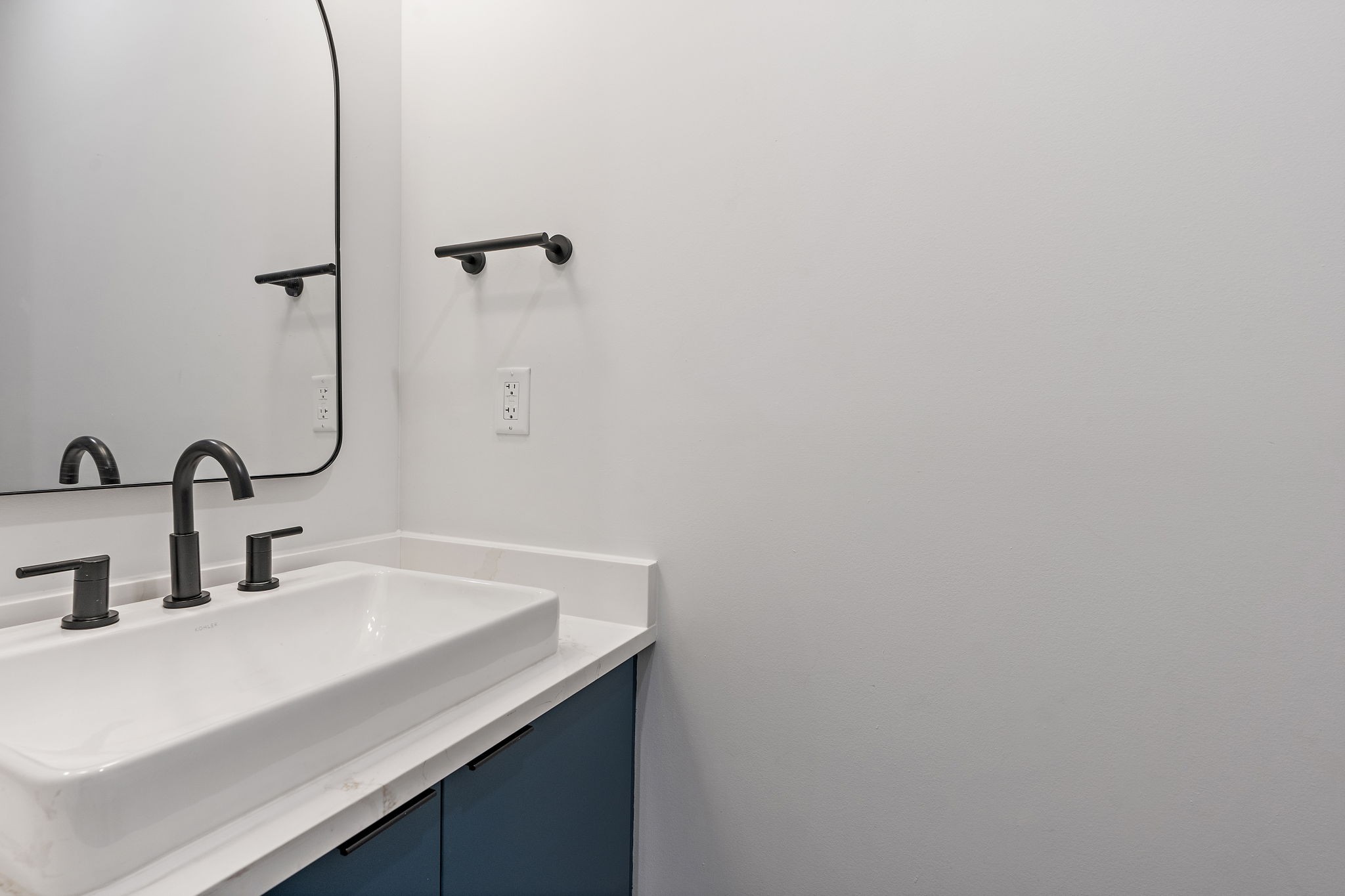 500 Merritt Ave Unit: 302