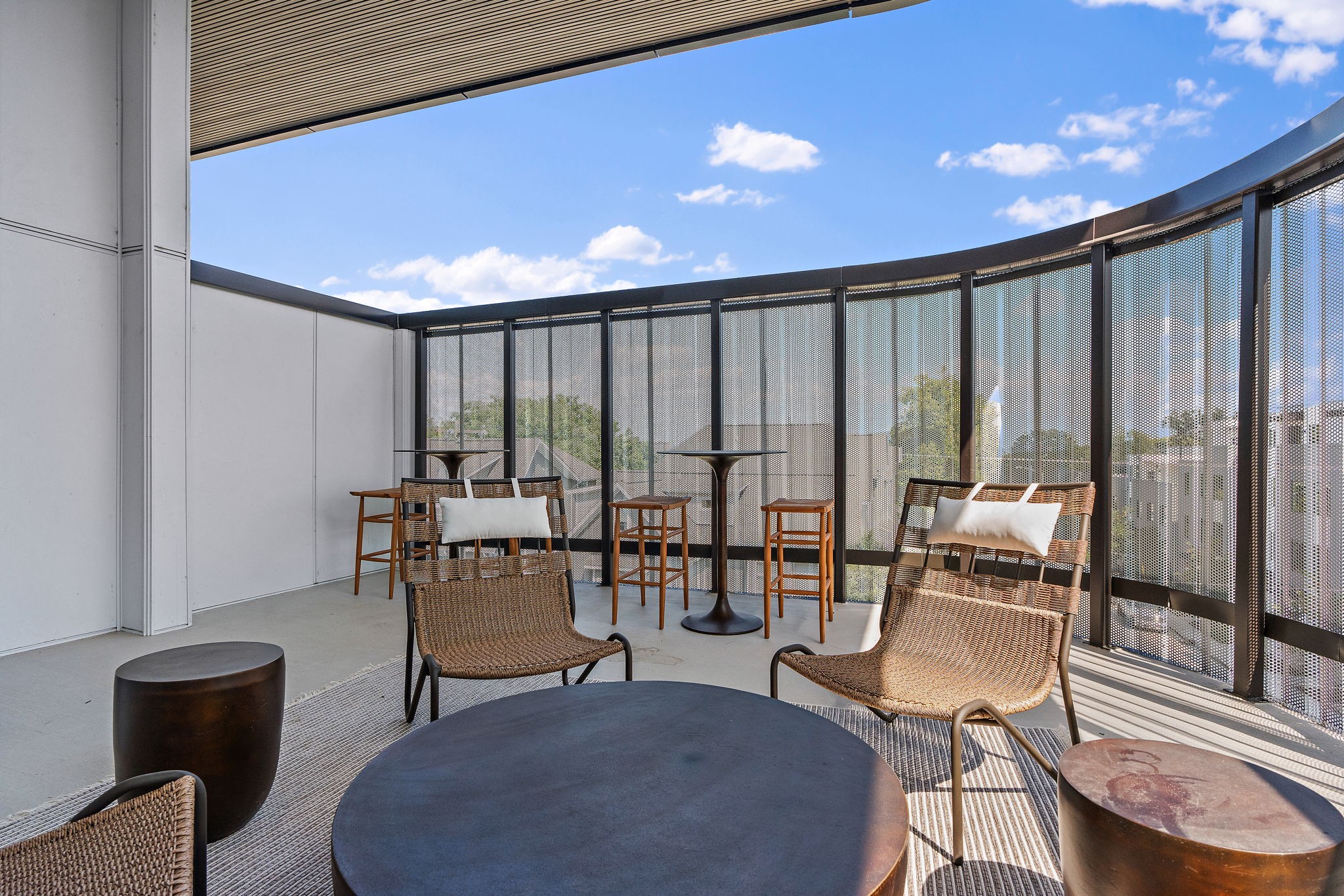 500 Merritt Ave Unit: 302