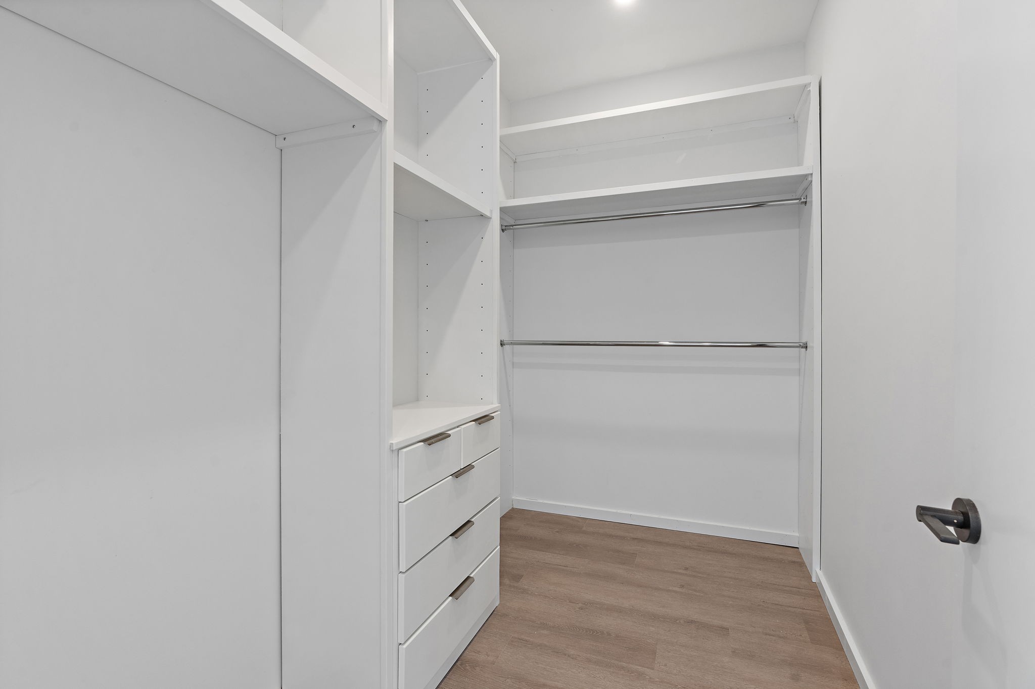 500 Merritt Ave Unit: 302