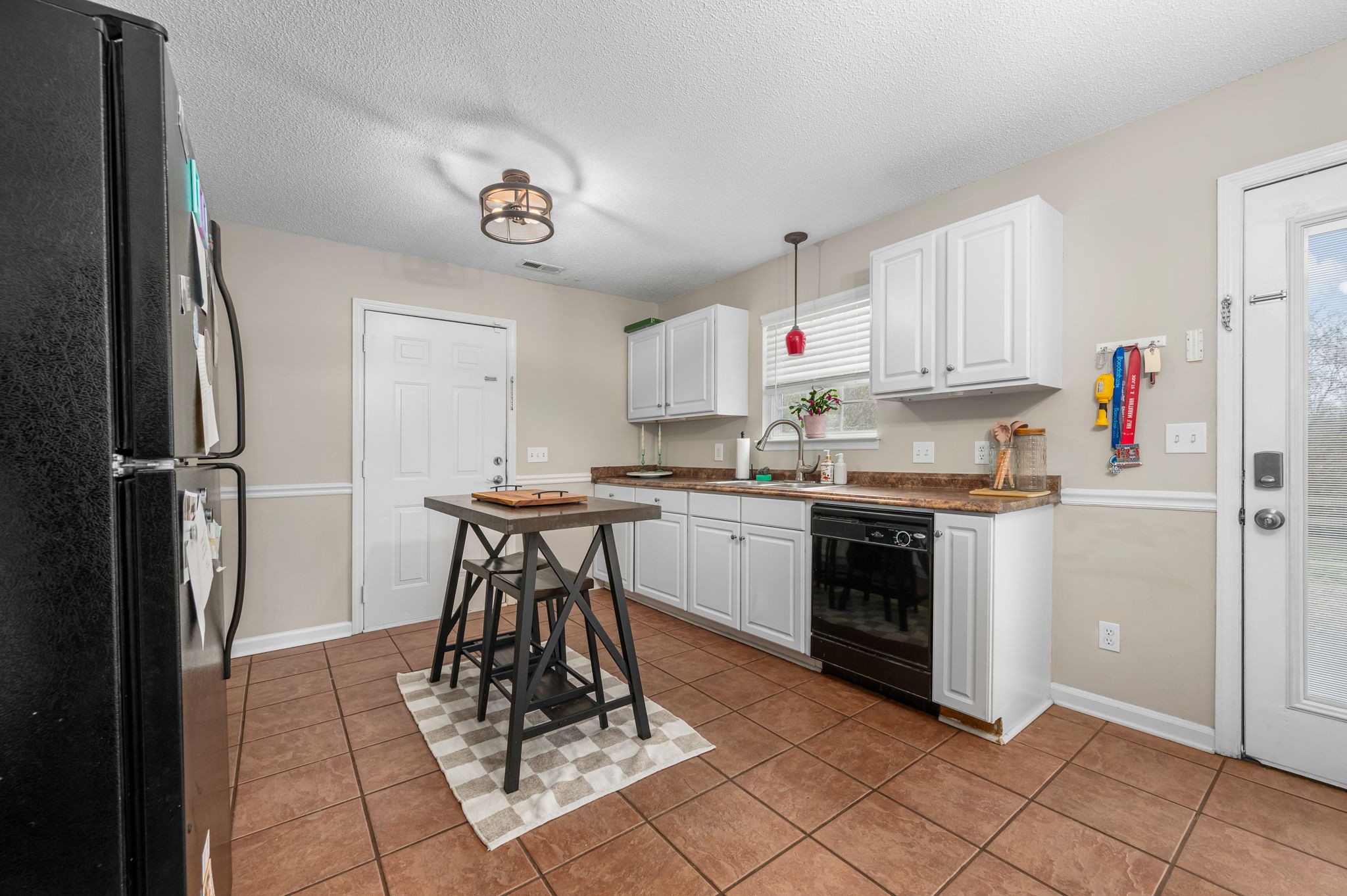 207 Needham Blvd