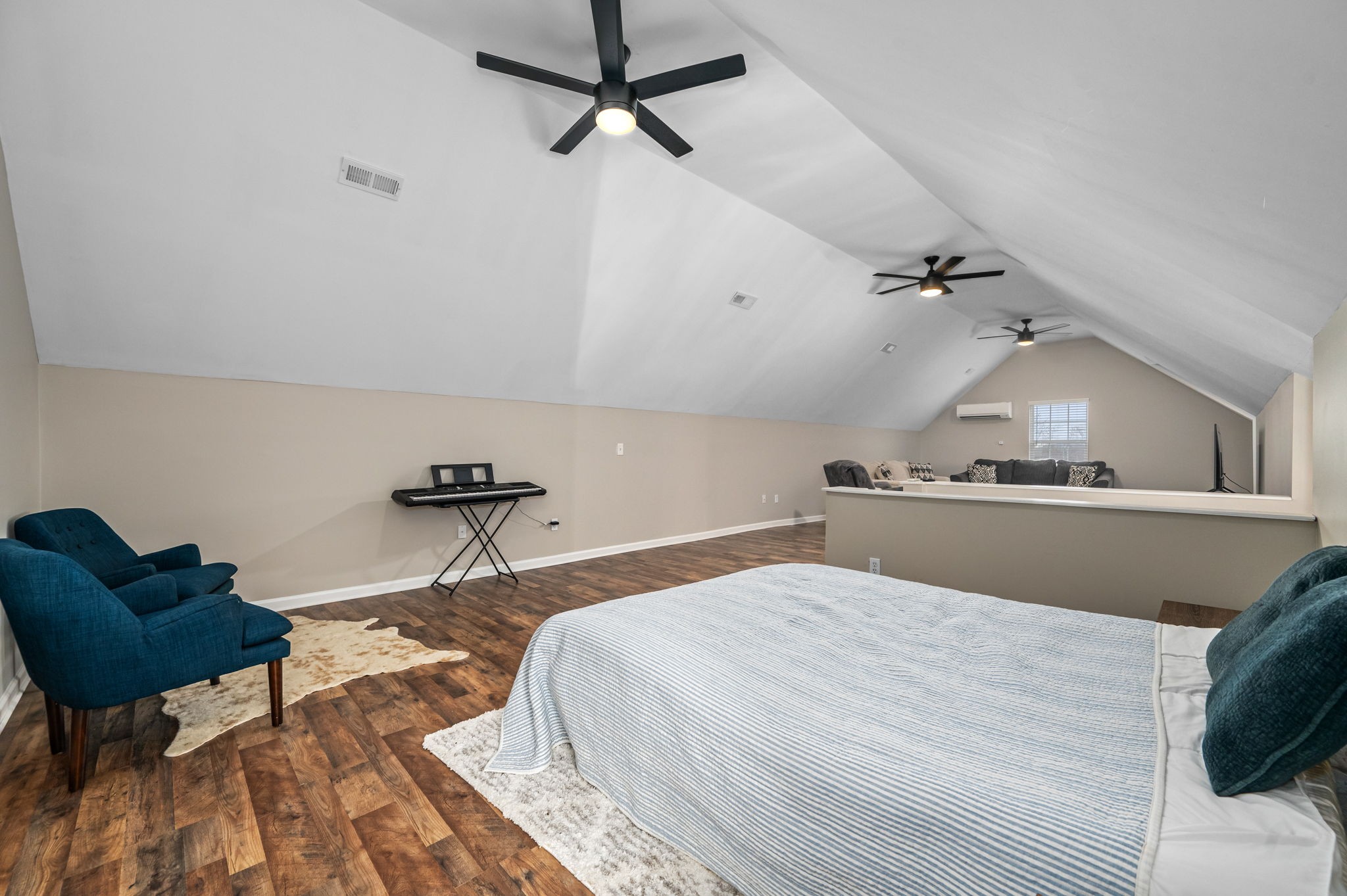 207 Needham Blvd
