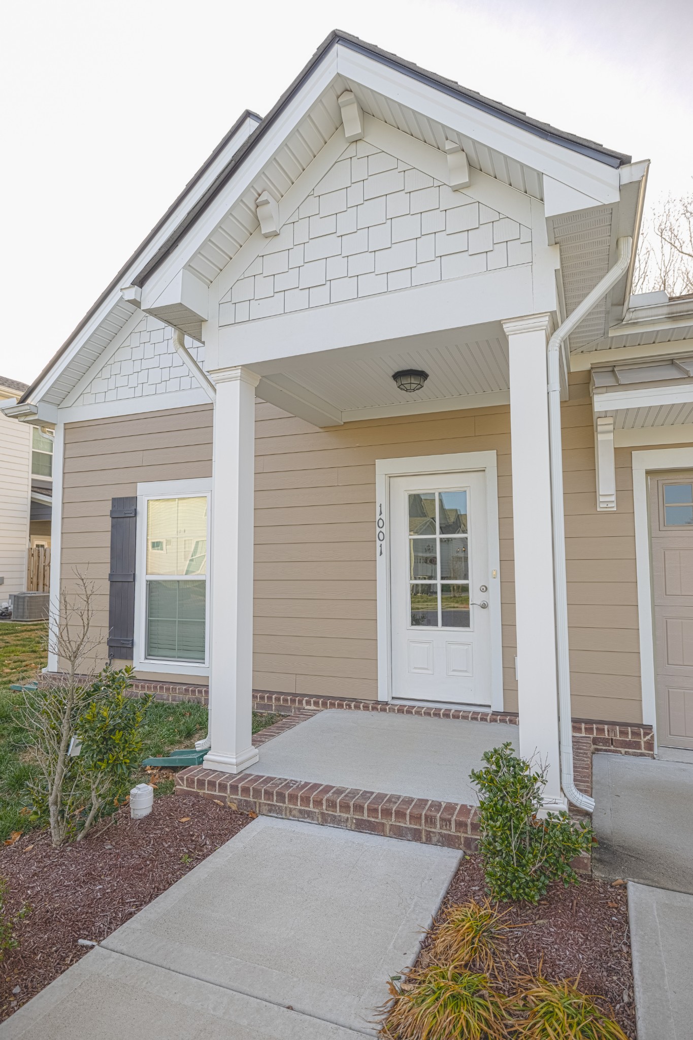 1001 Sweetleaf Dr