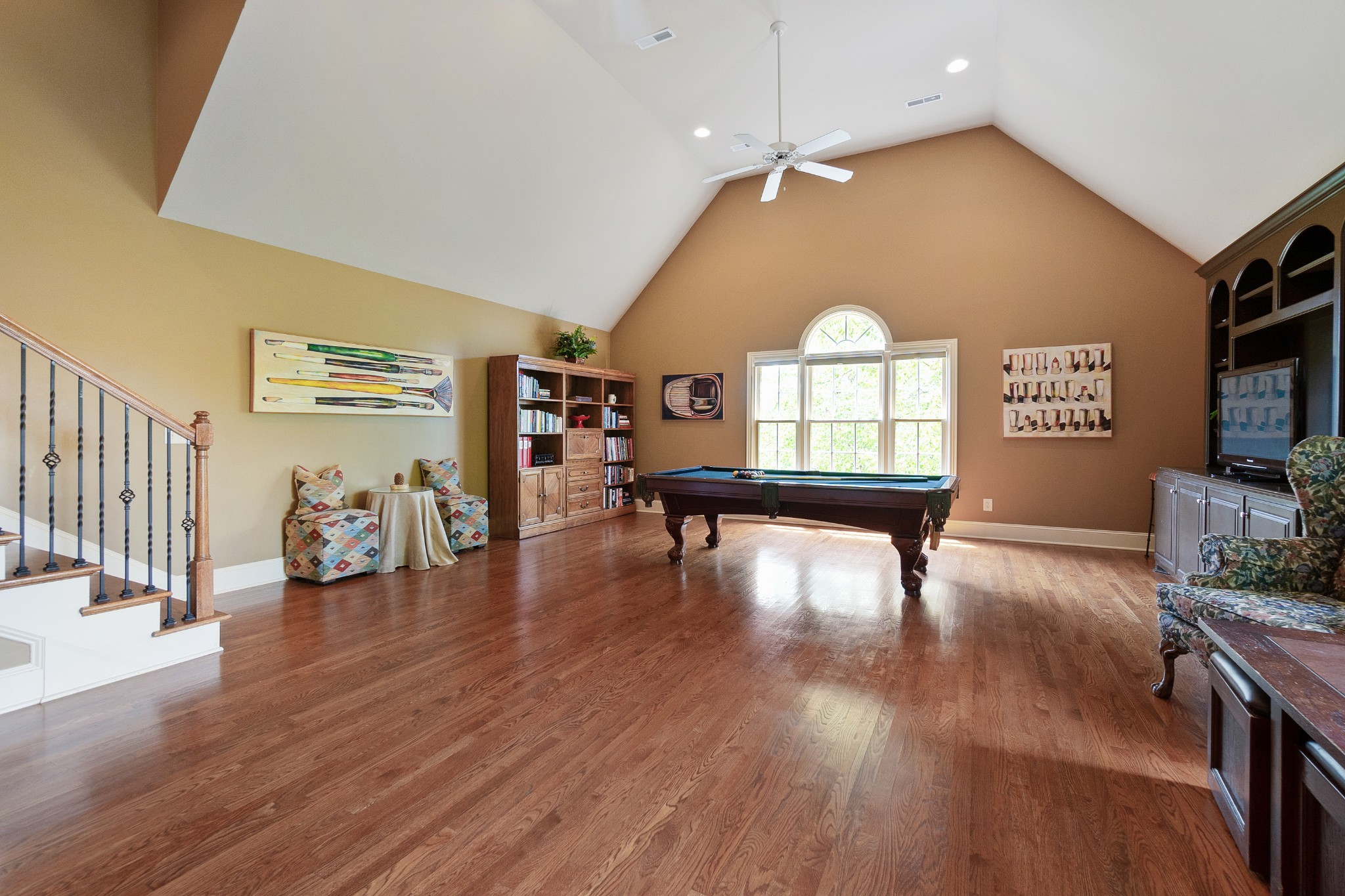 304 Hamlets End Way