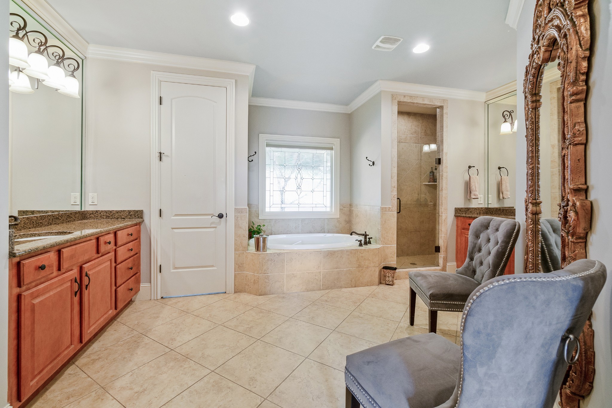 304 Hamlets End Way
