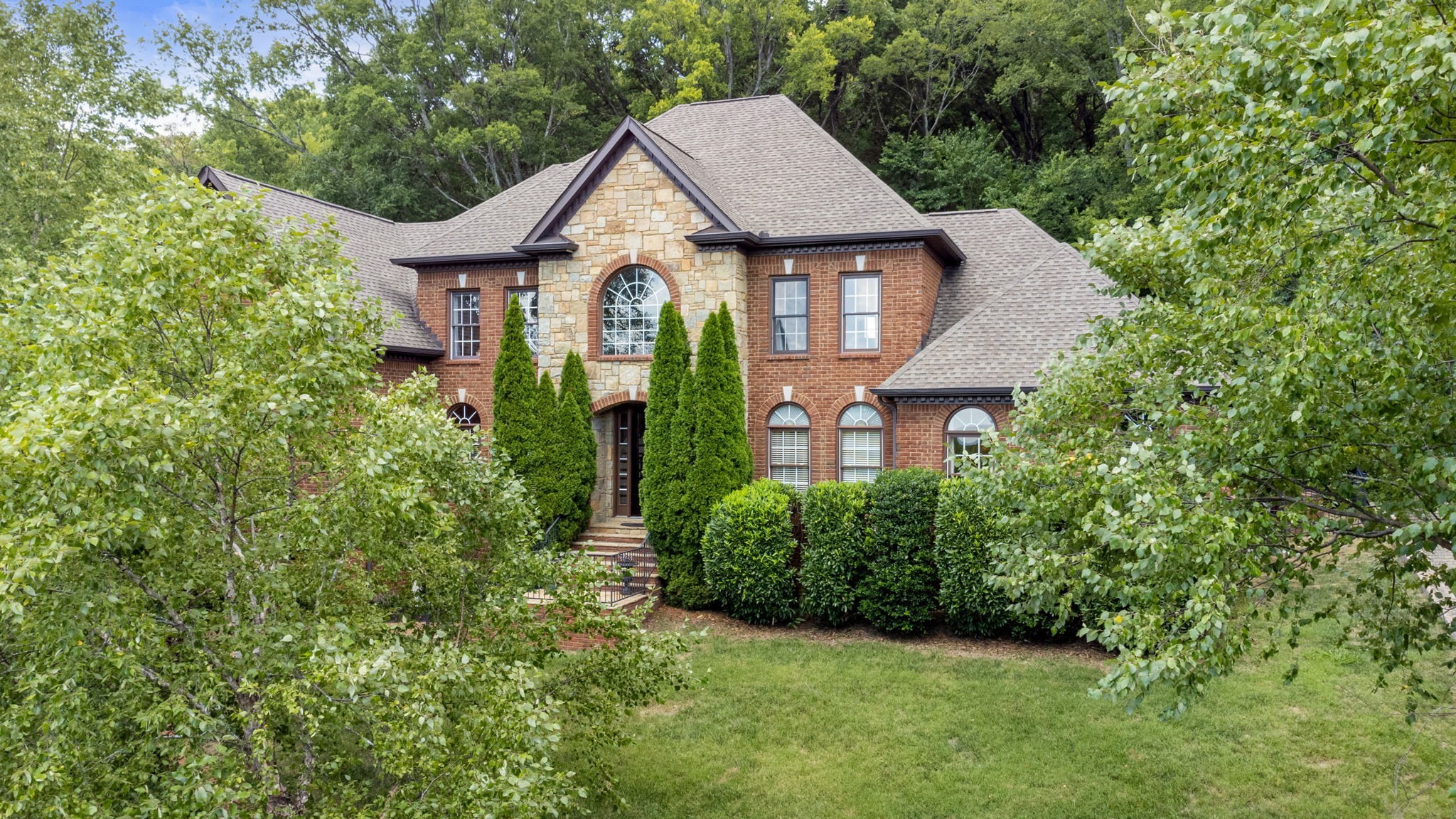 304 Hamlets End Way
