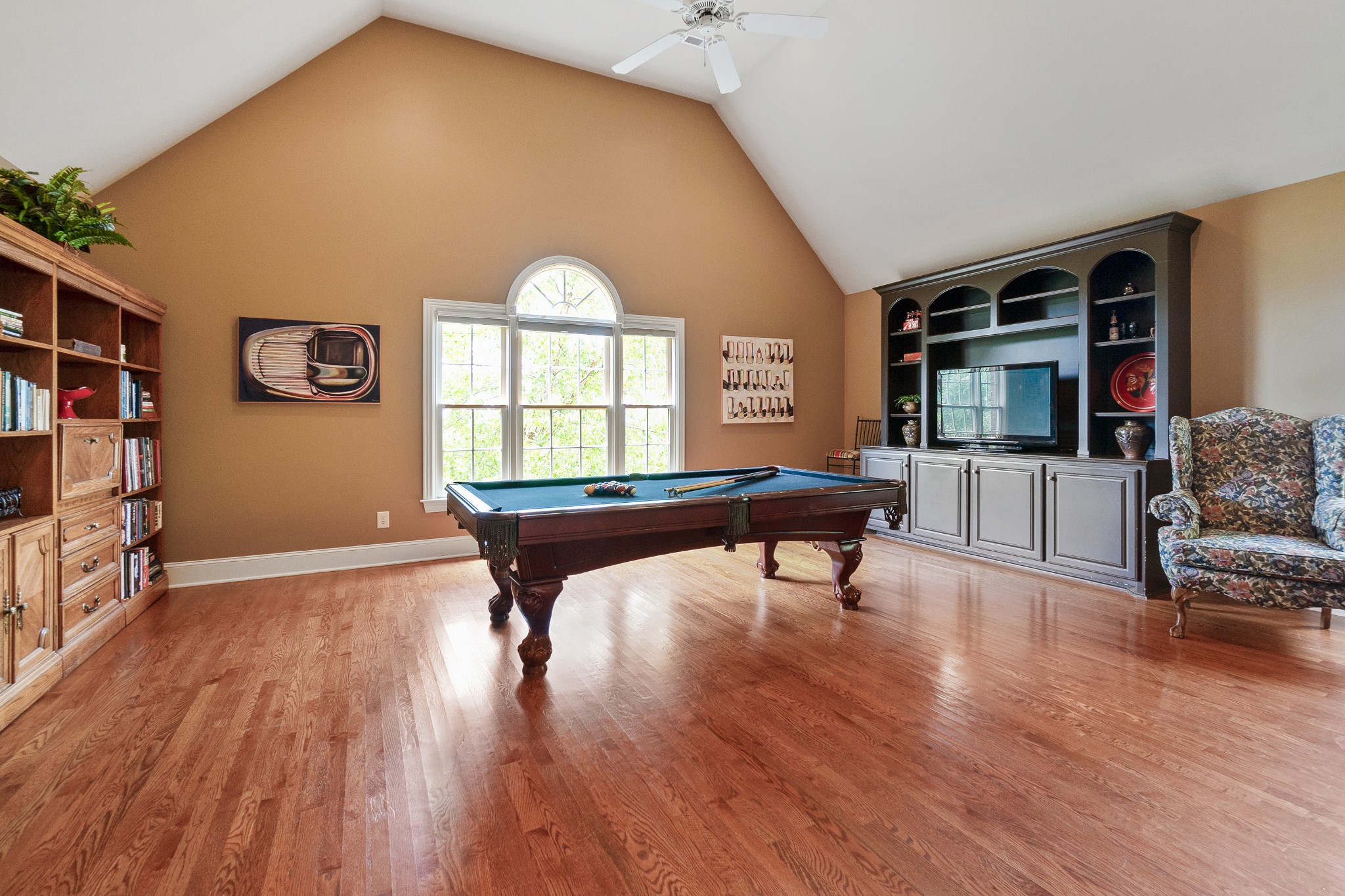 304 Hamlets End Way