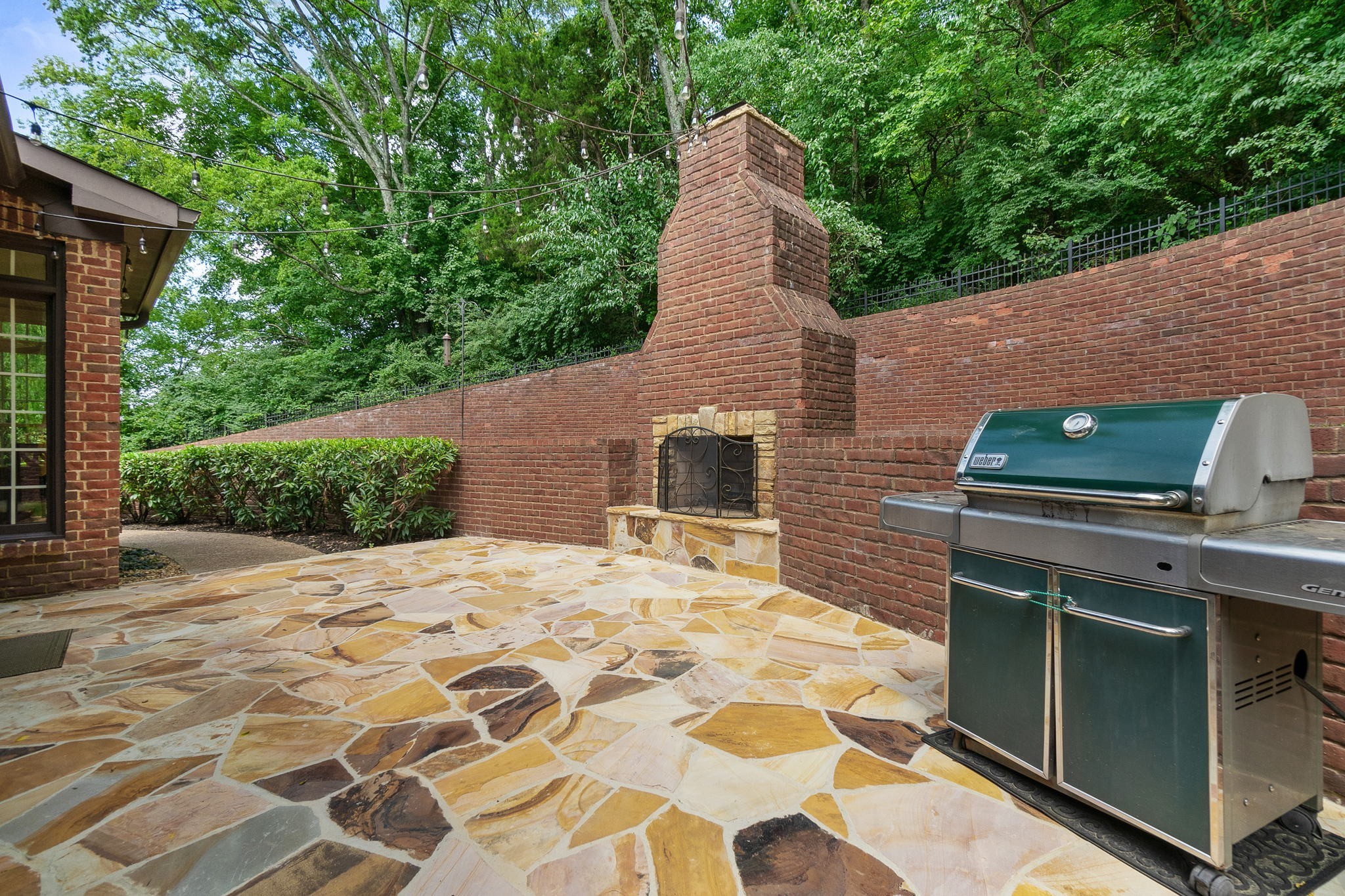 304 Hamlets End Way