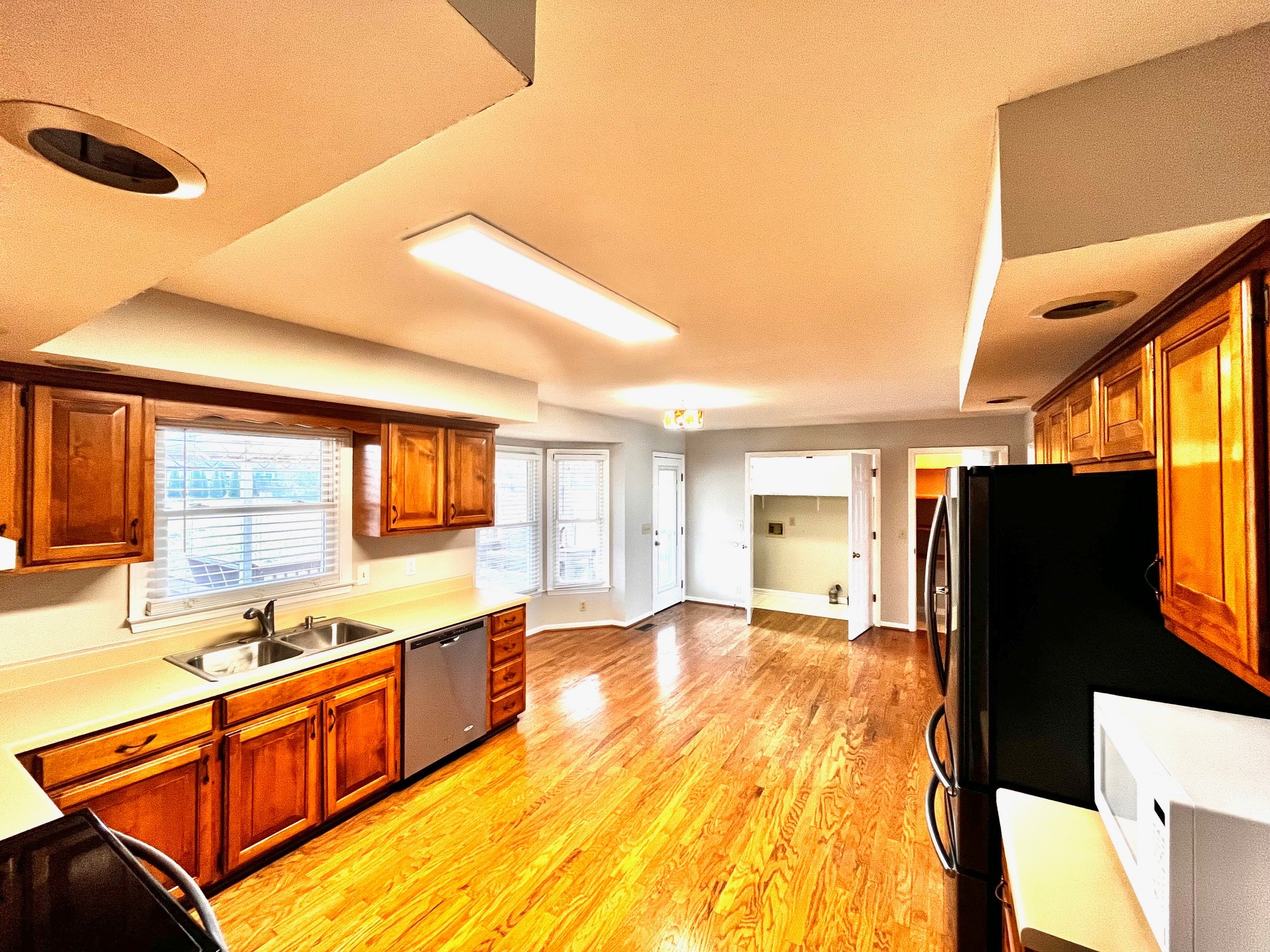 3833 Country Park Ln