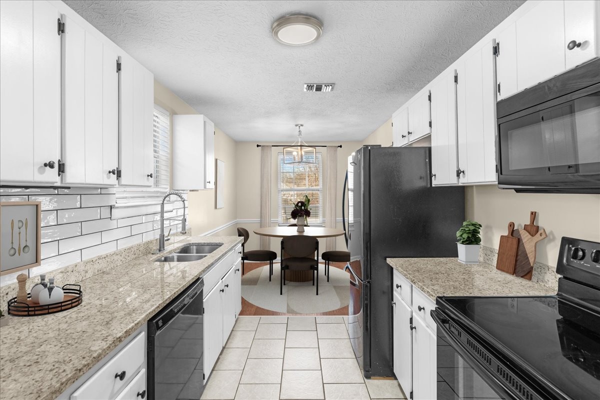 2617 Solon Dr