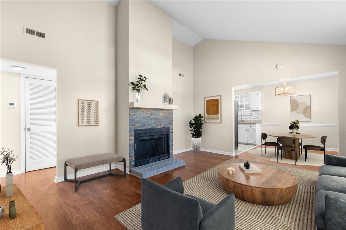 2617 Solon Dr