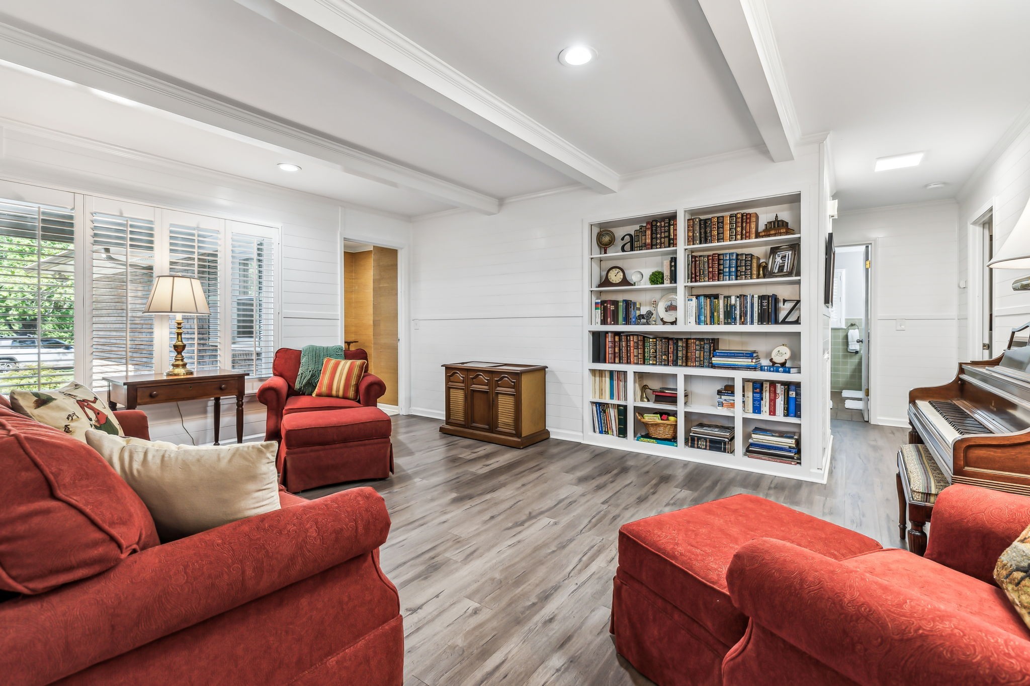 706 Cherokee Ct