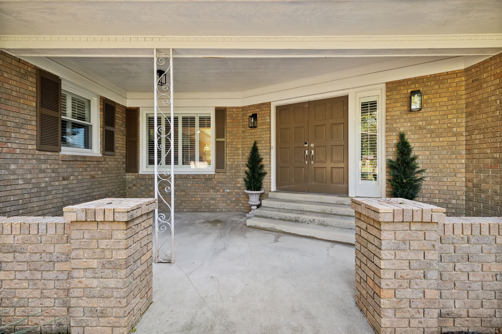 706 Cherokee Ct